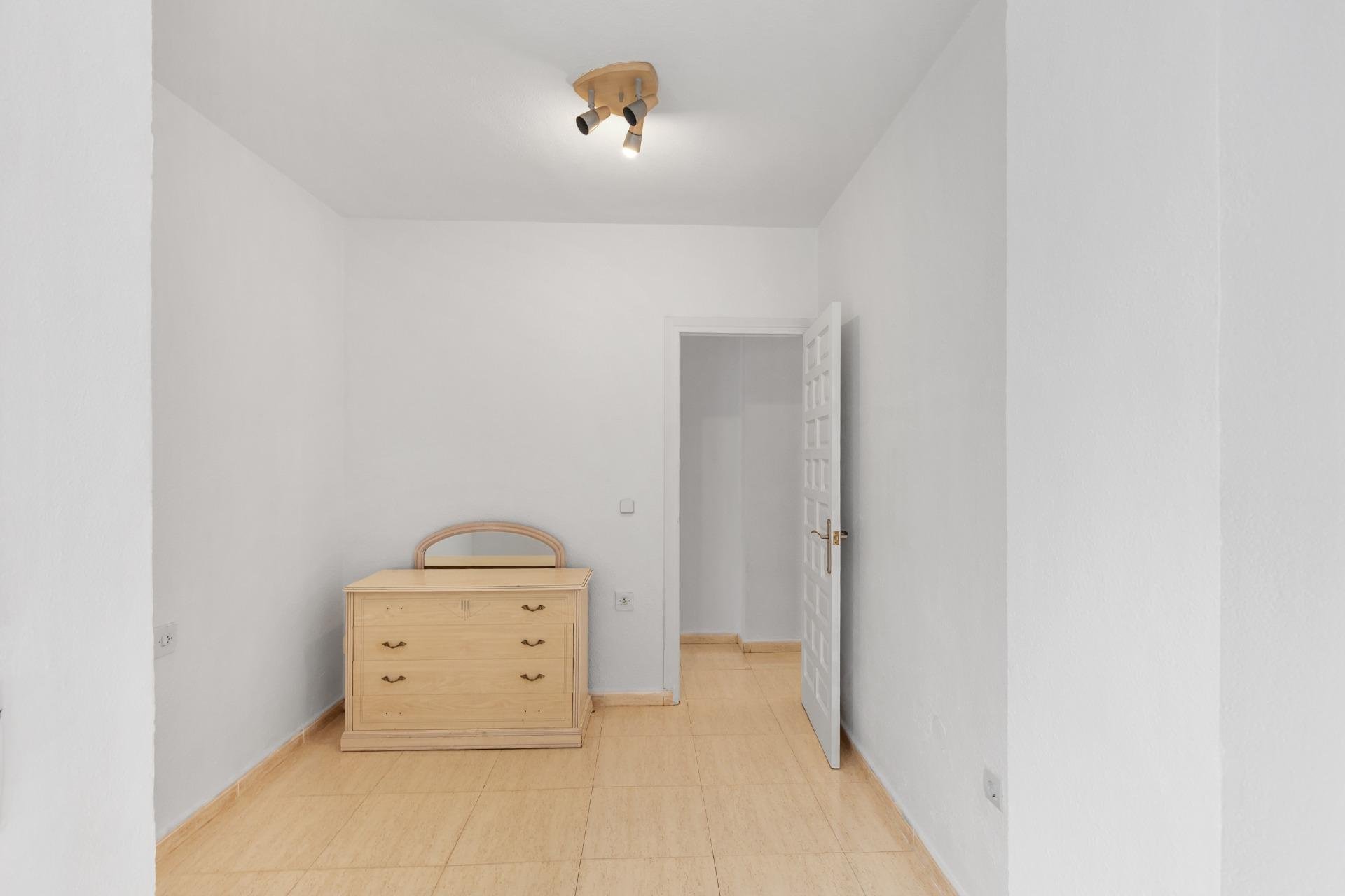 Reventa - Apartment -
Torrevieja - Puerto Deportivo