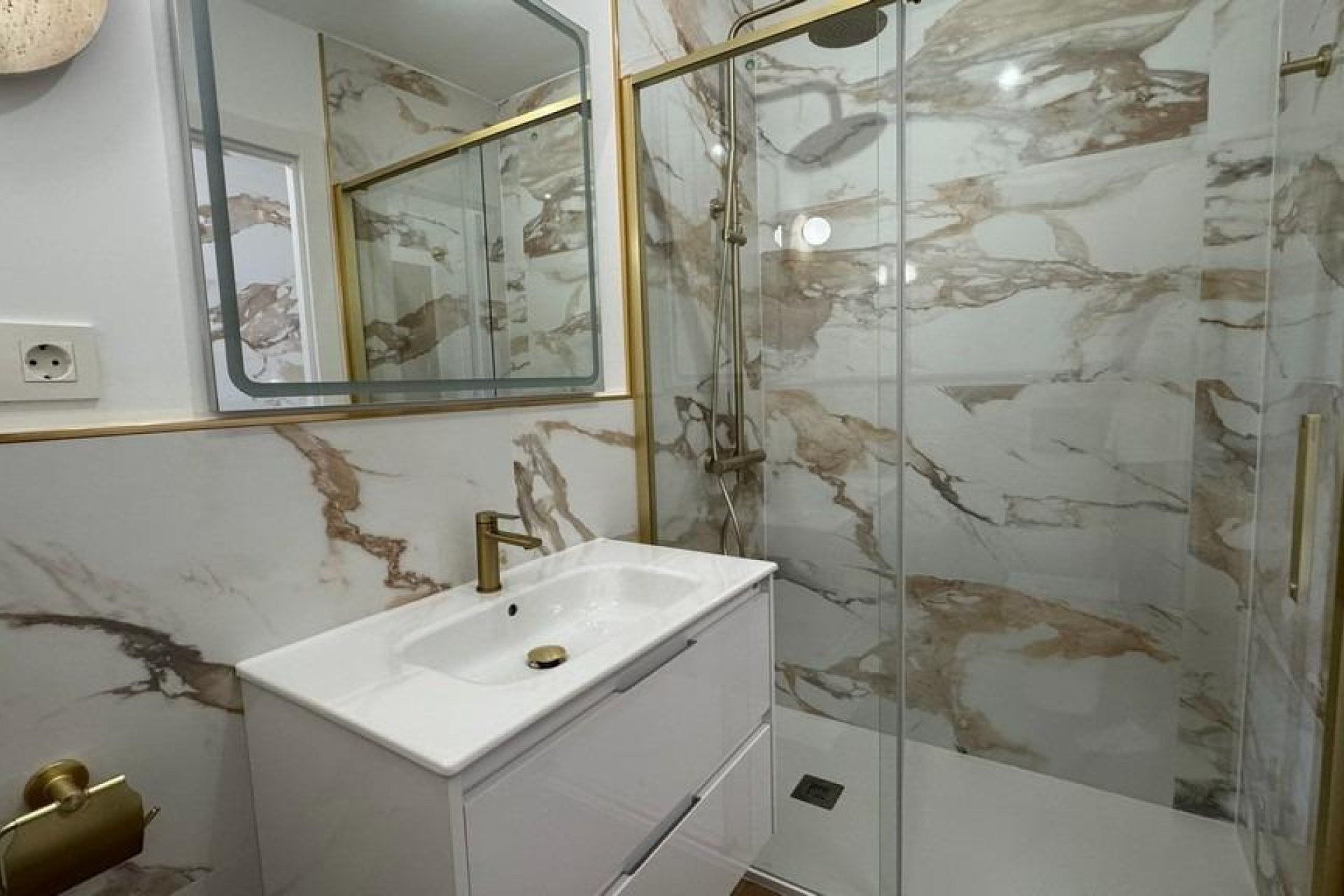 Reventa - Apartment -
Torrevieja - Punta prima