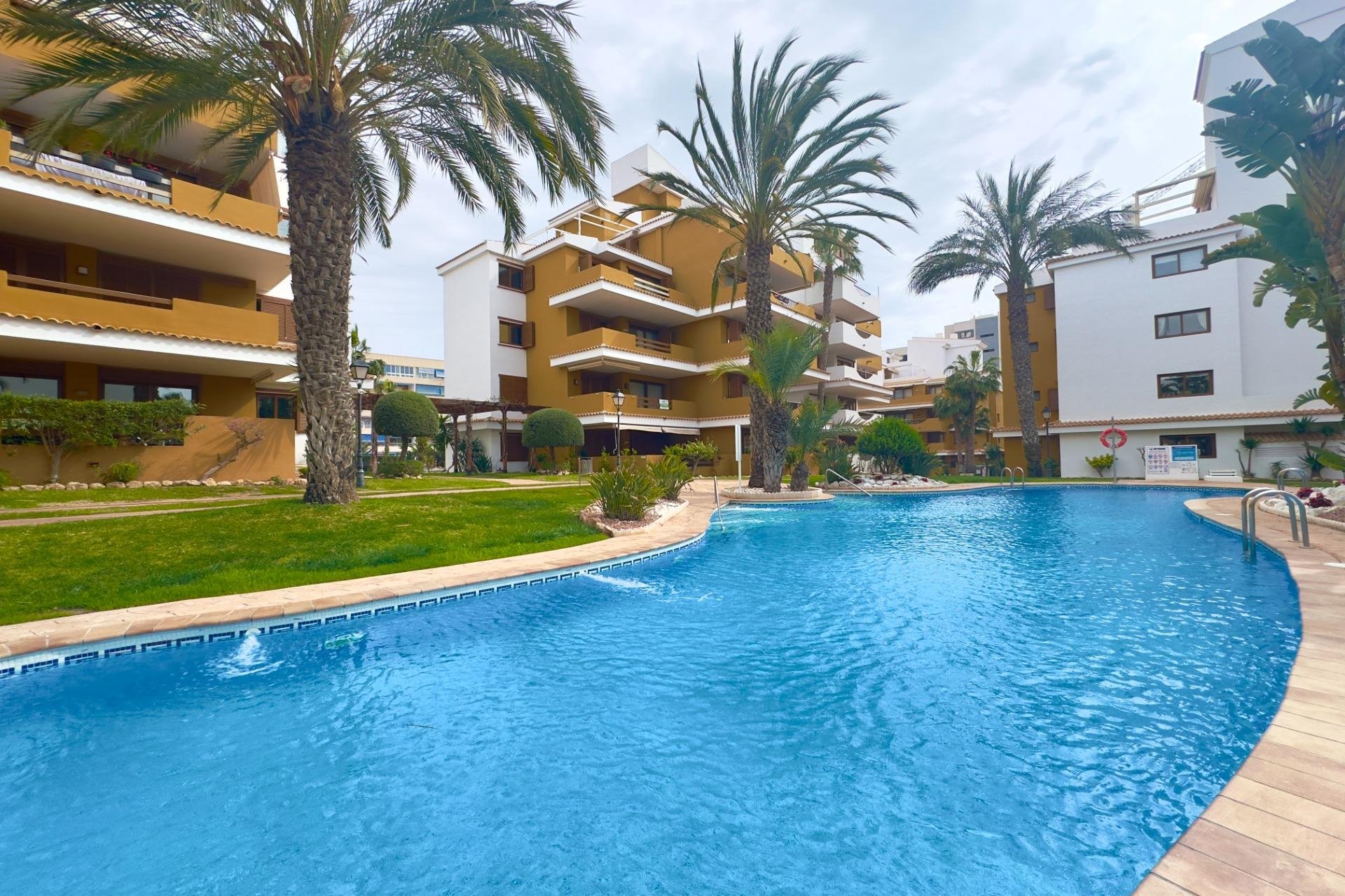 Reventa - Apartment -
Torrevieja - Punta prima
