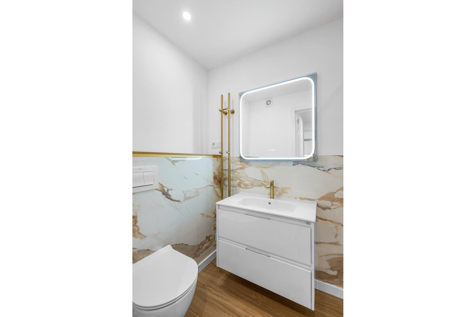 Reventa - Apartment -
Torrevieja - Punta prima