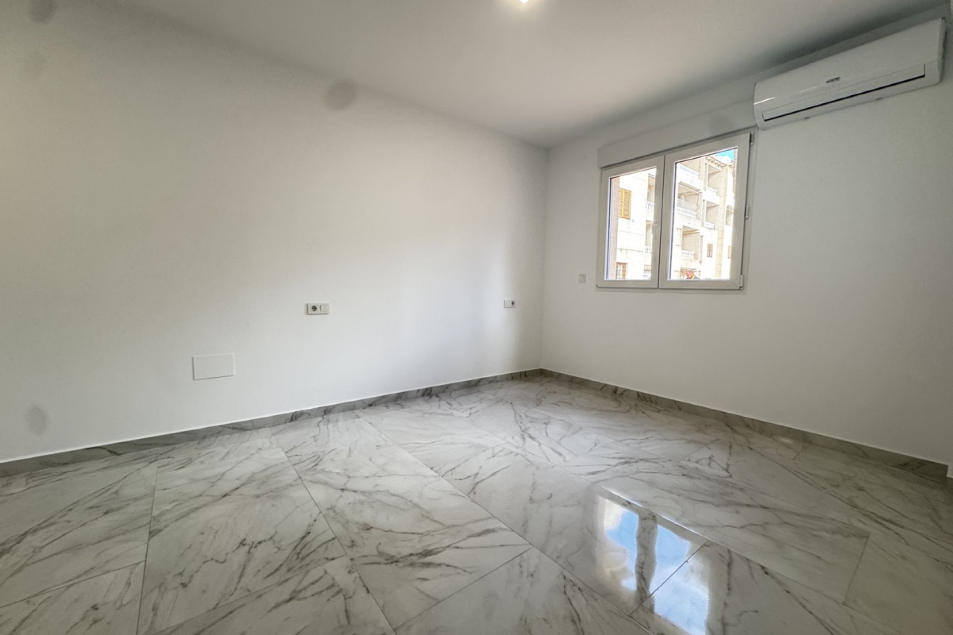 Reventa - Apartment -
Torrevieja