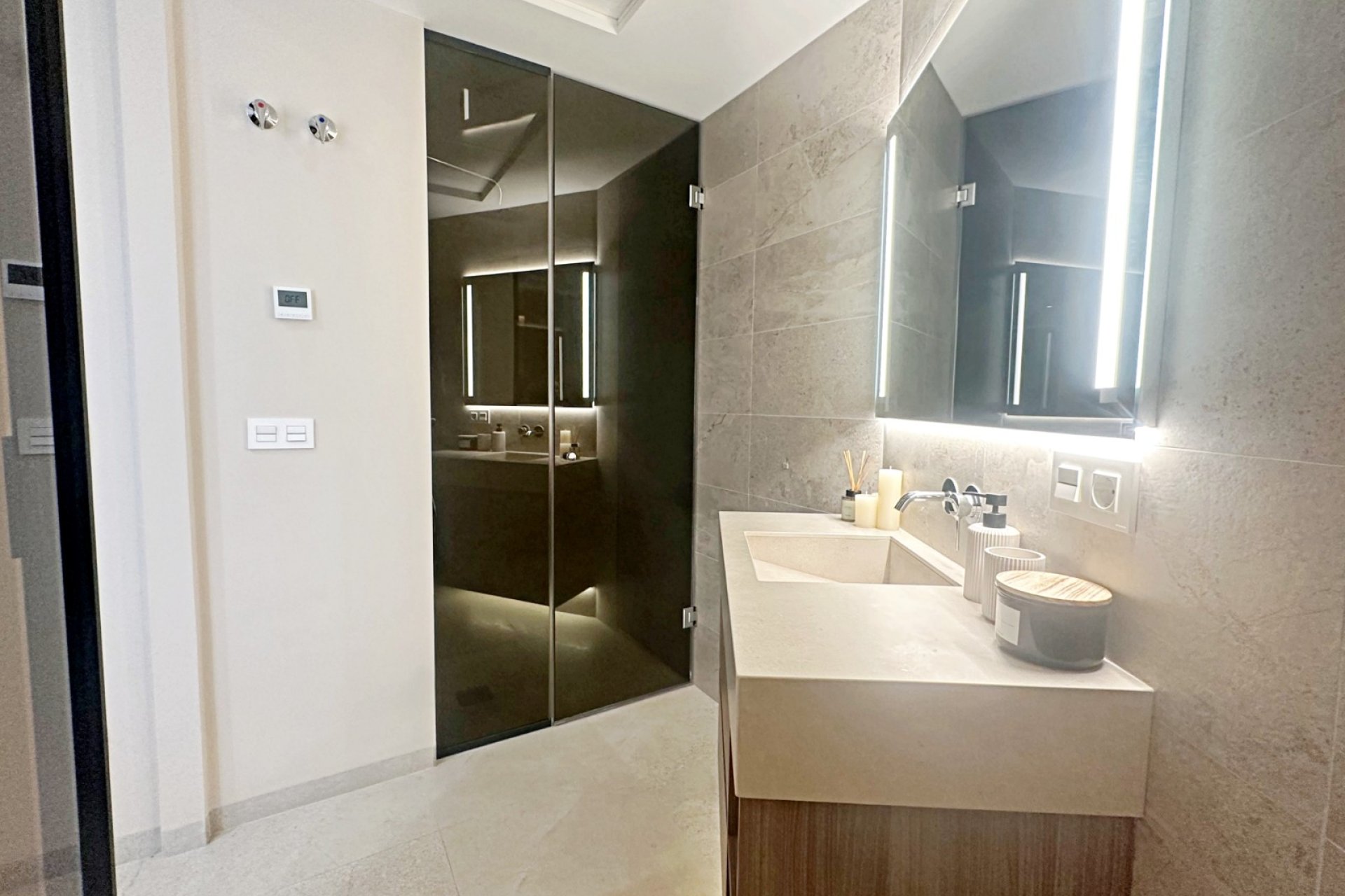 Reventa - Apartment -
Torrevieja