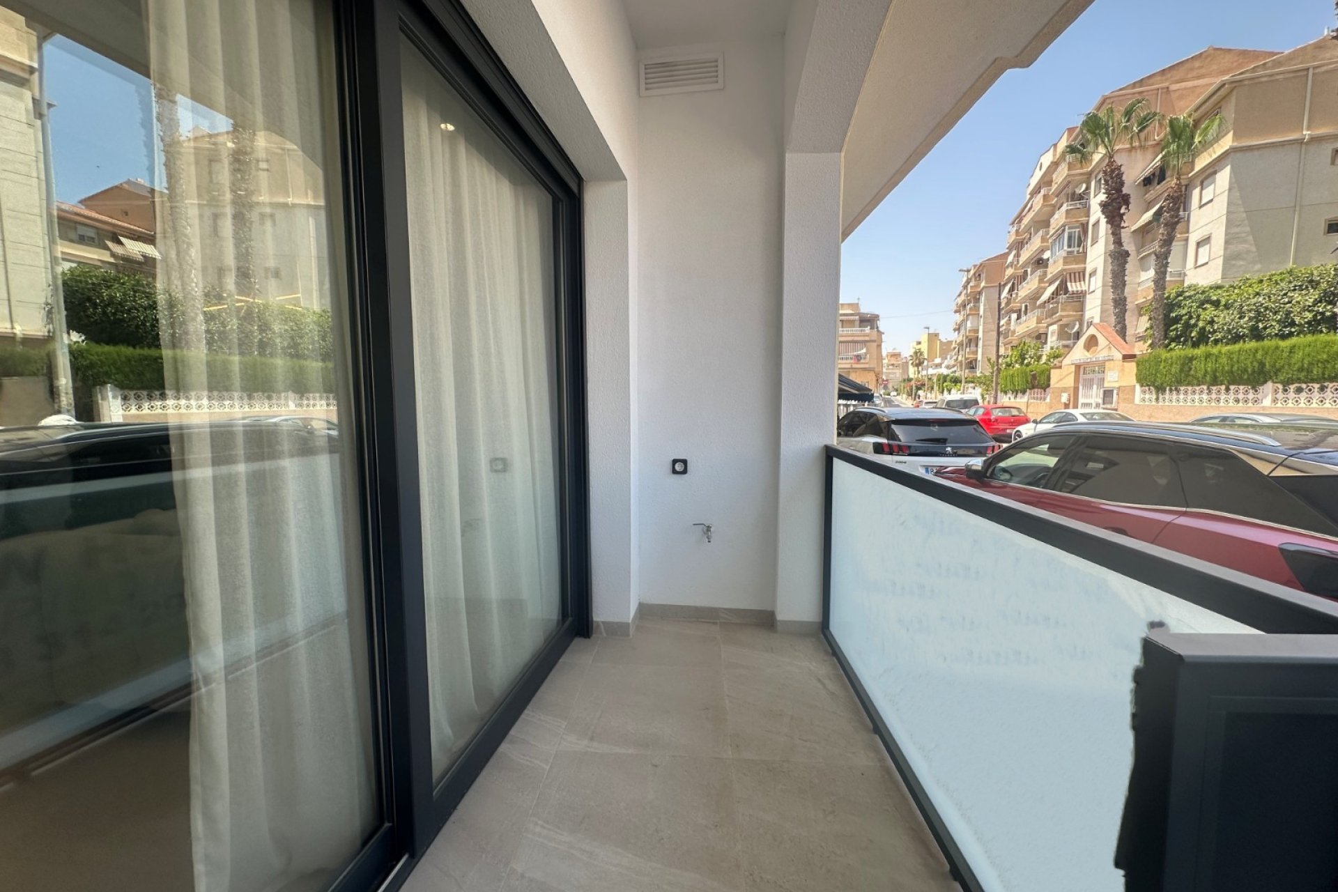 Reventa - Apartment -
Torrevieja