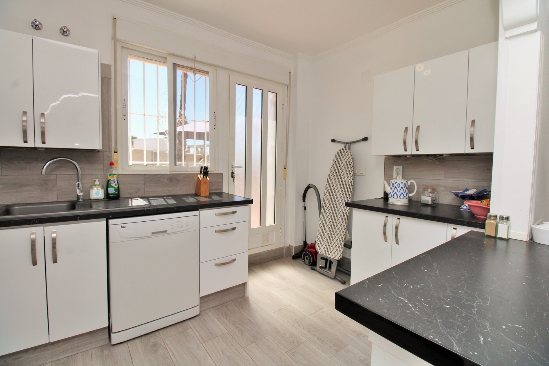 Reventa - Apartment -
Villamartin - Las Violetas