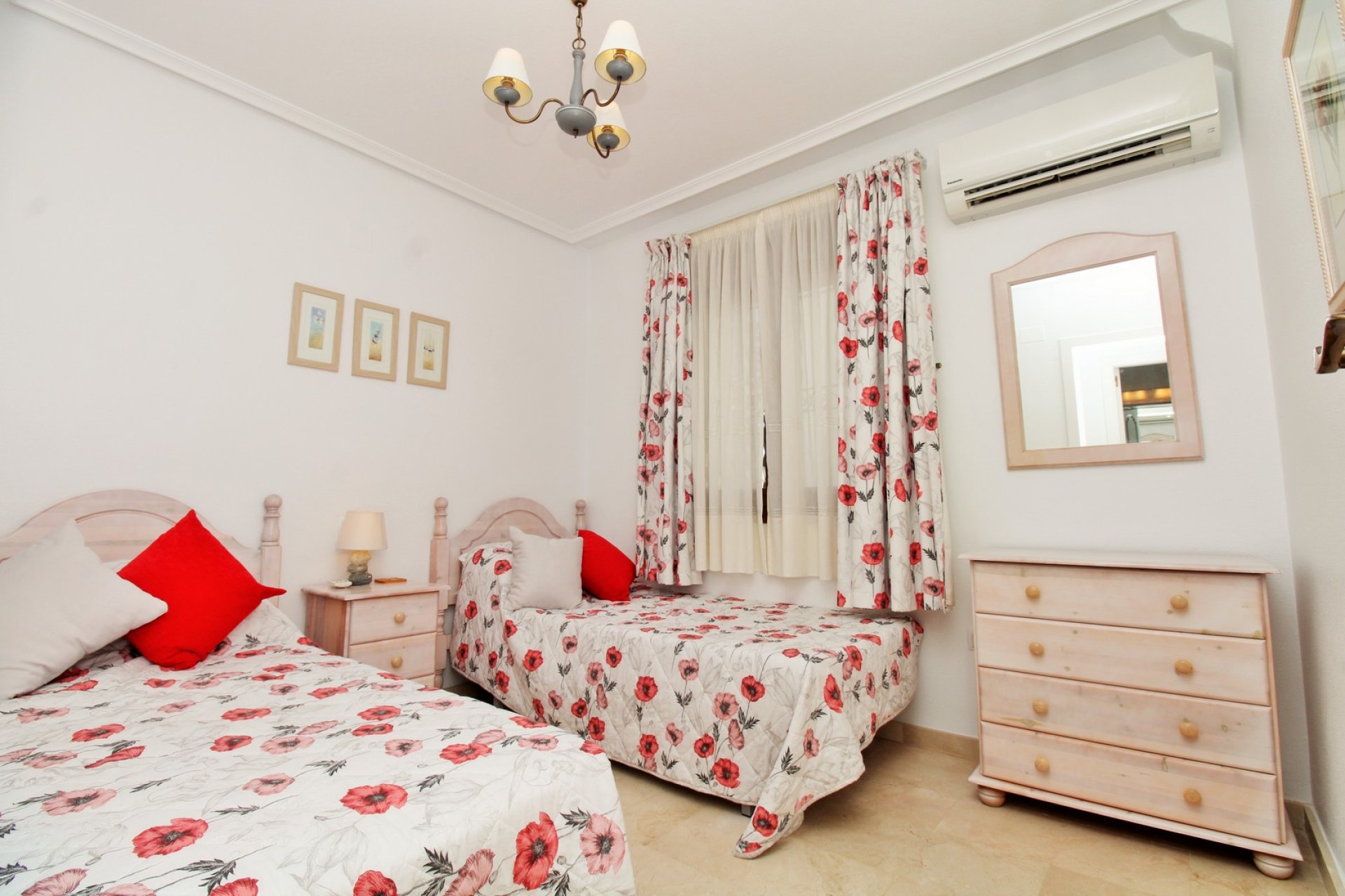 Reventa - Apartment -
Villamartin - PAU 8