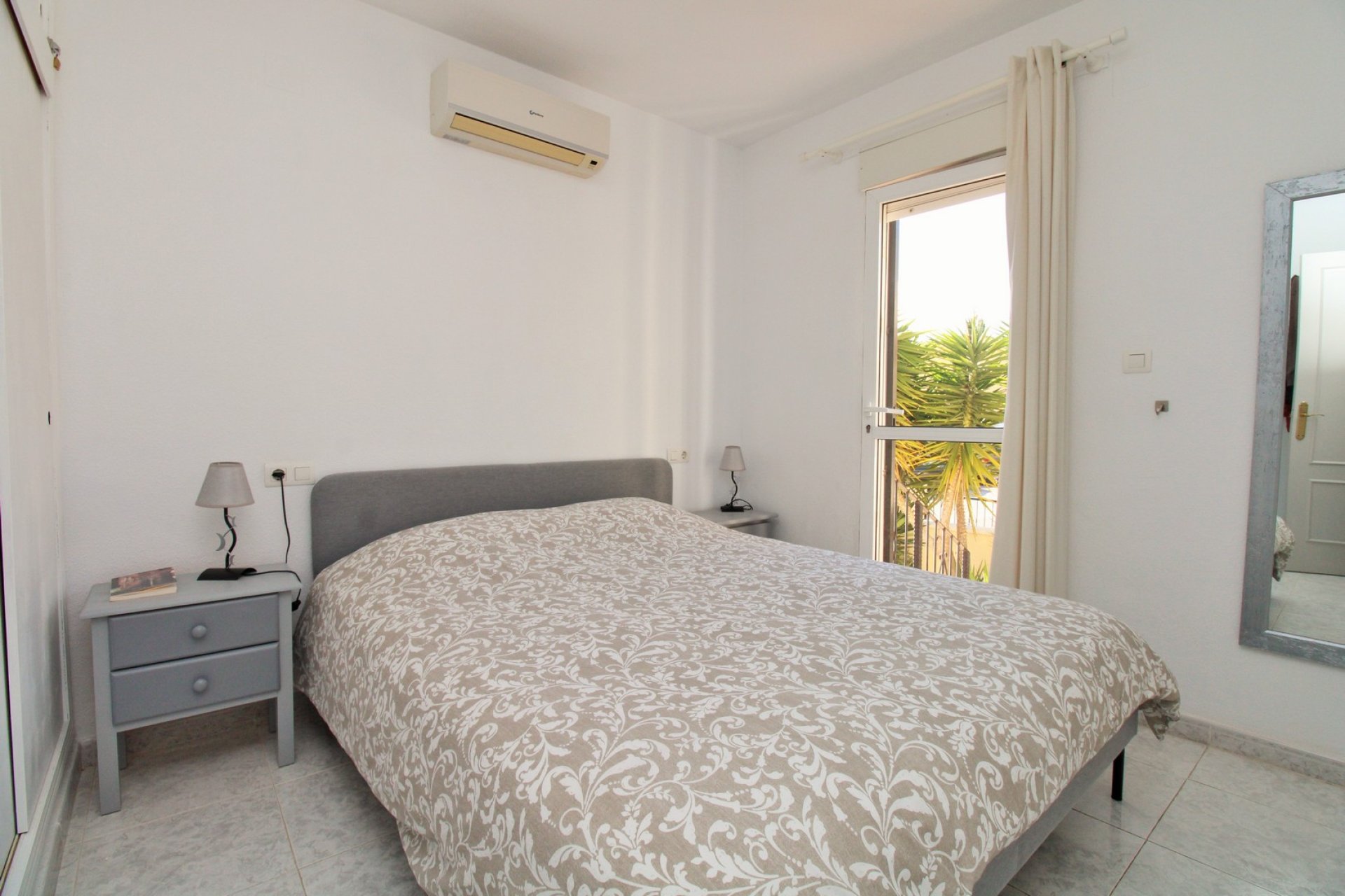 Reventa - Apartment -
Villamartin - Villamartín