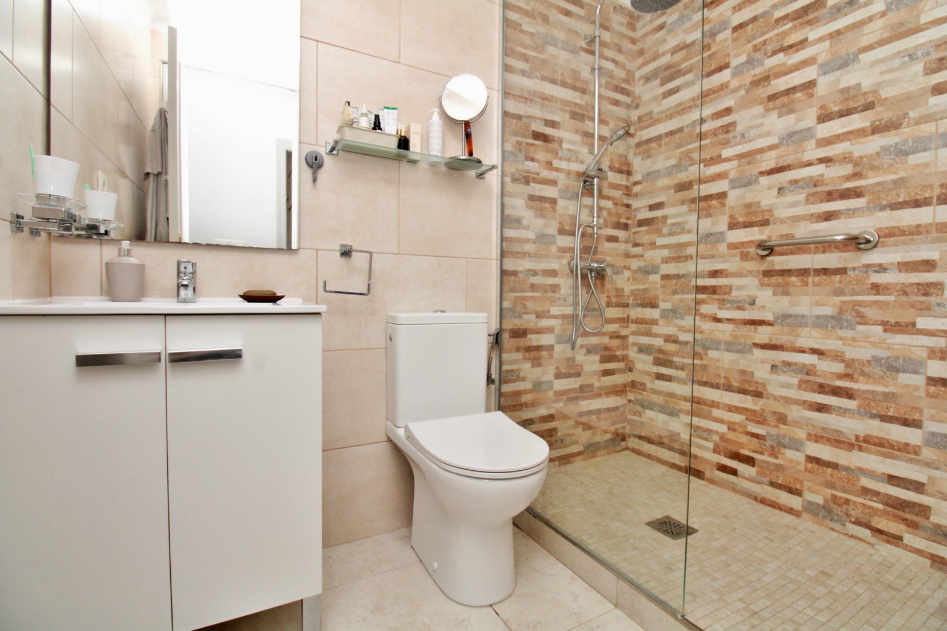 Reventa - Apartment -
Villamartin - Villamartín