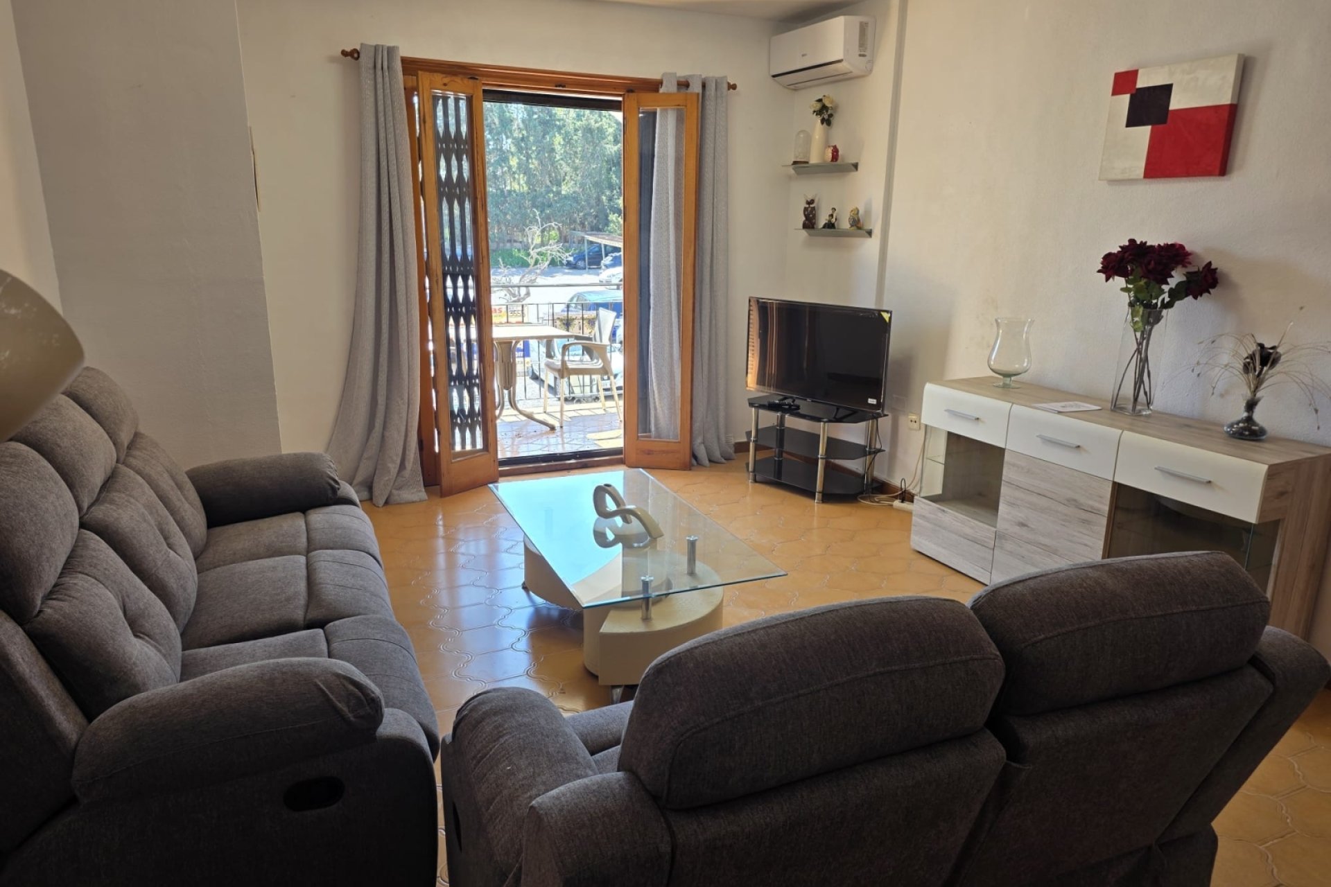 Reventa - Apartment -
Villamartin - Villamartín