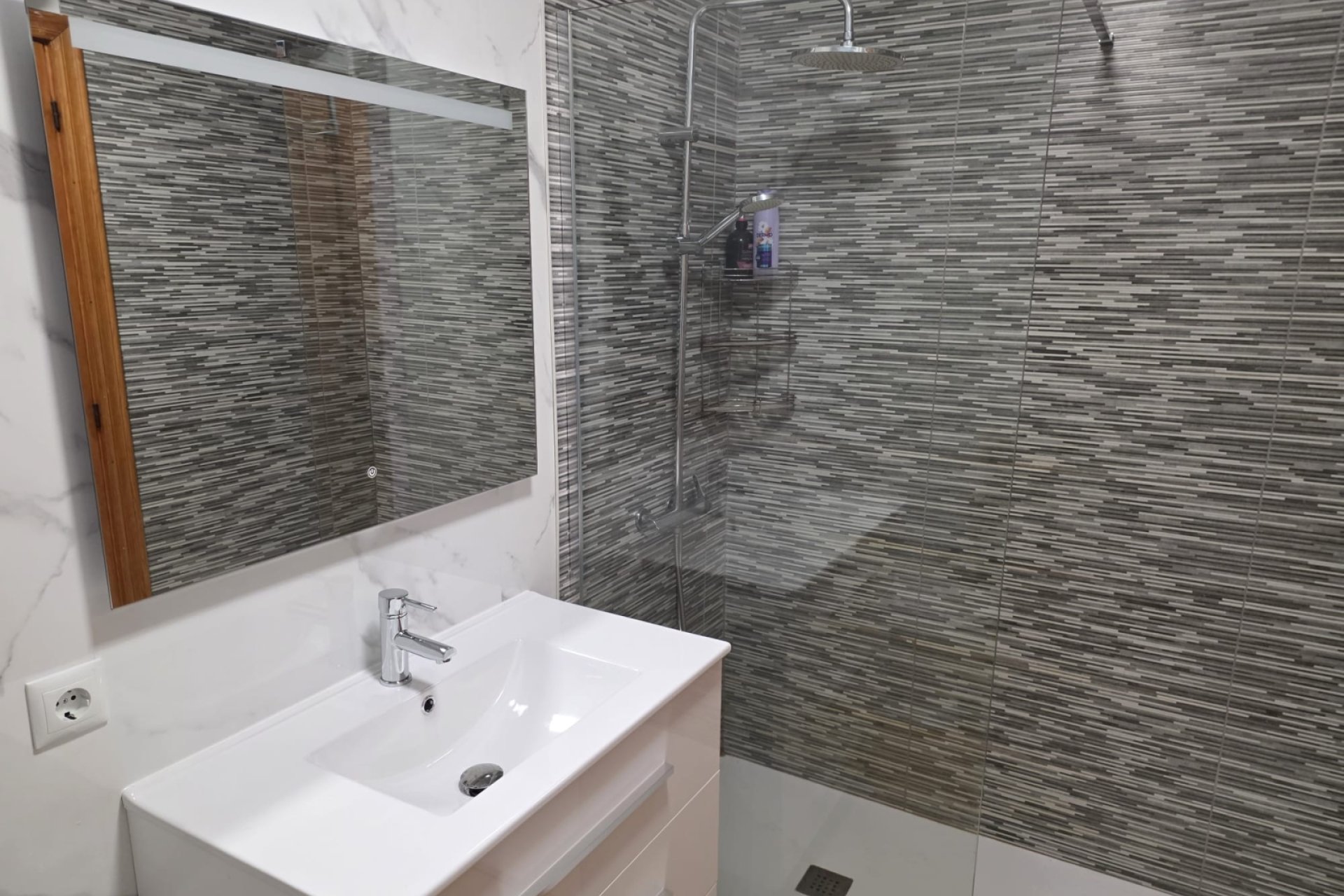 Reventa - Apartment -
Villamartin - Villamartín