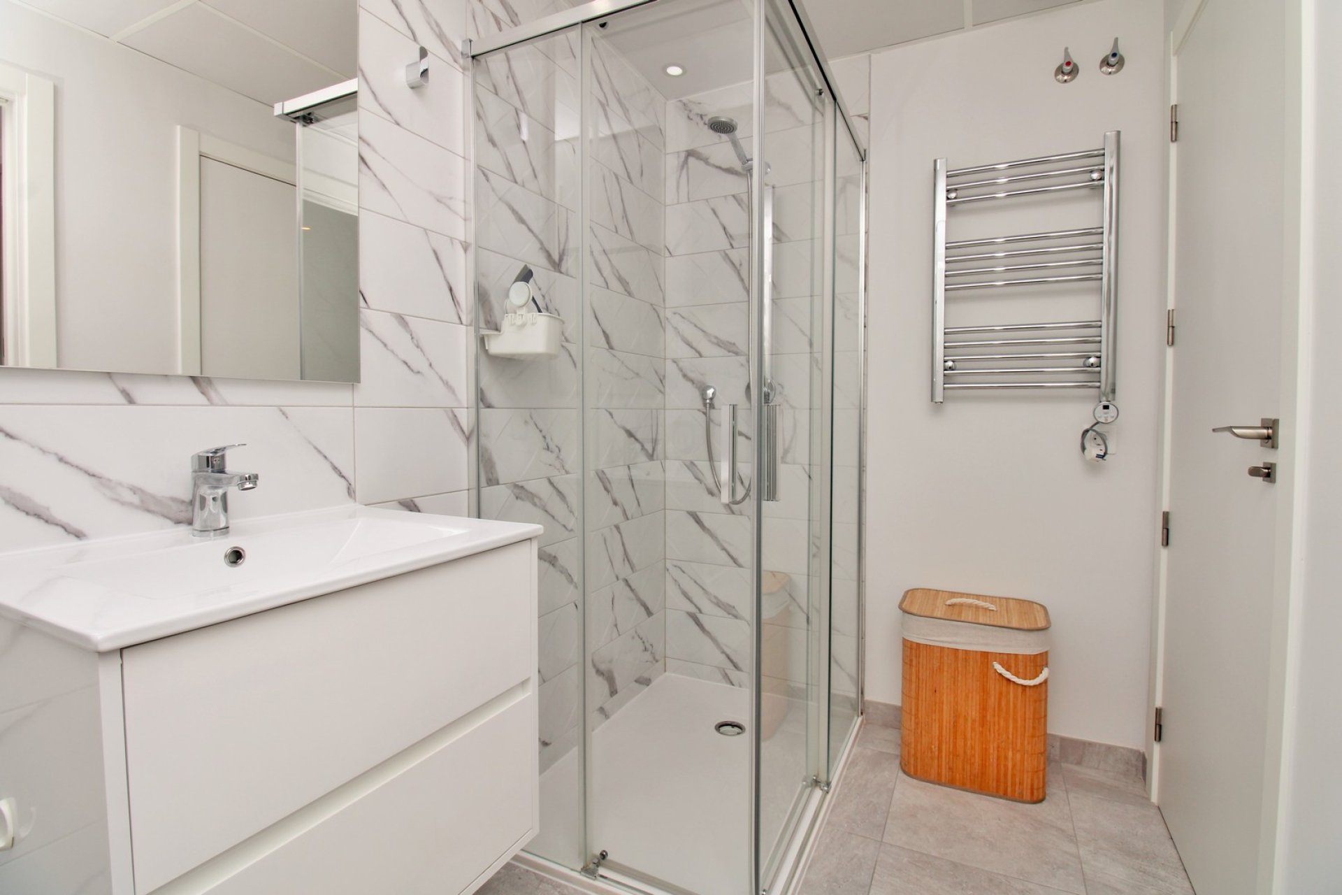 Reventa - Apartment -
Villamartin - Villamartín