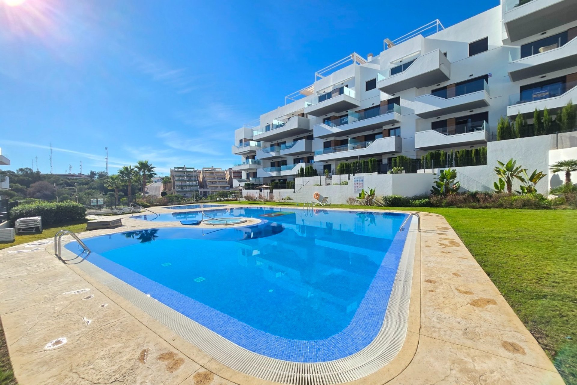 Reventa - Apartment -
Villamartin - Villamartín