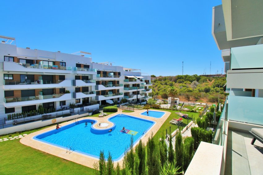 Reventa - Apartment -
Villamartin - Villamartín