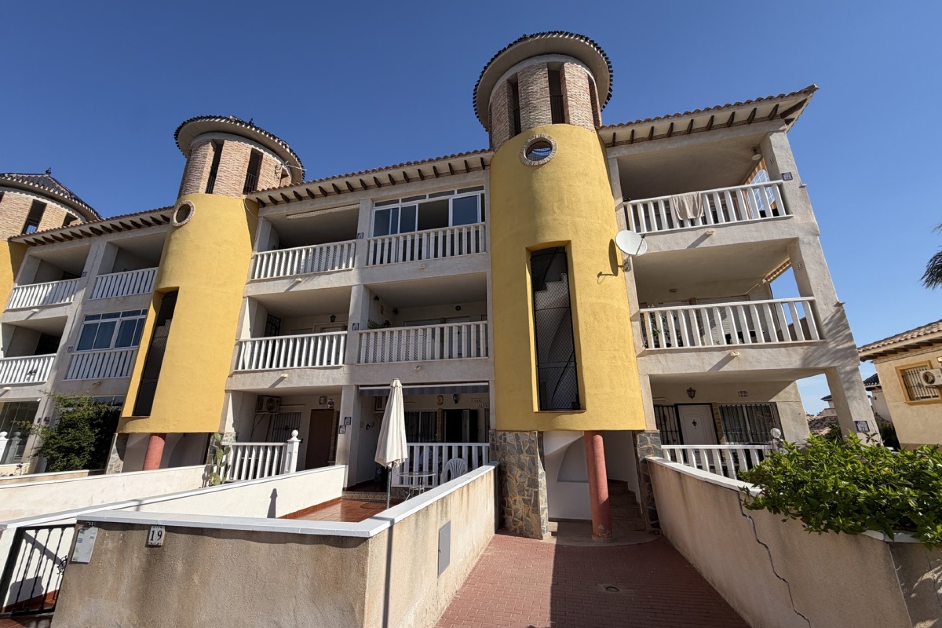 Reventa - Apartment -
Villamartin - Villamartín
