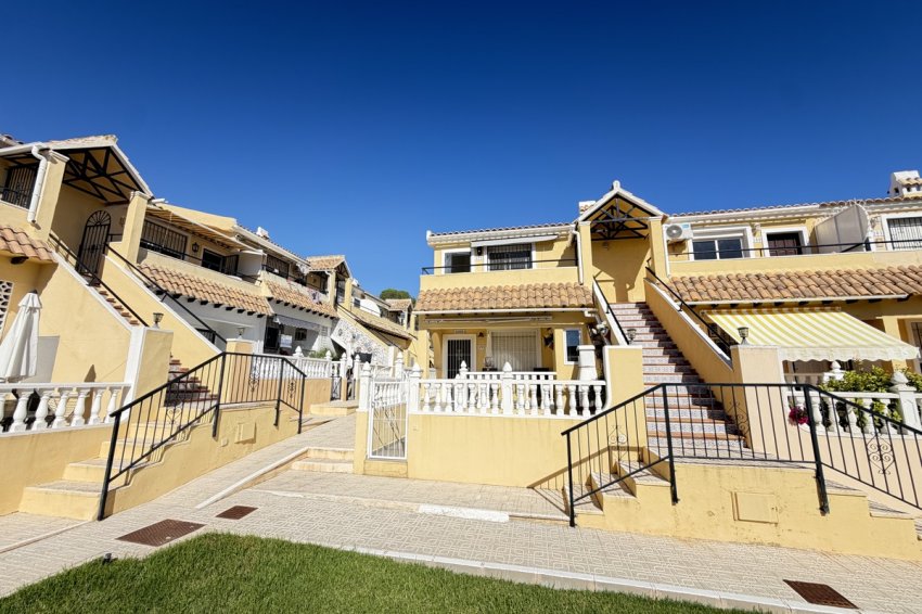 Reventa - Apartment -
Villamartin - Villamartín