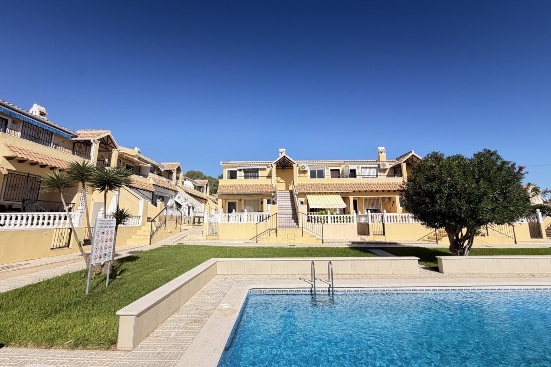 Reventa - Apartment -
Villamartin - Villamartín