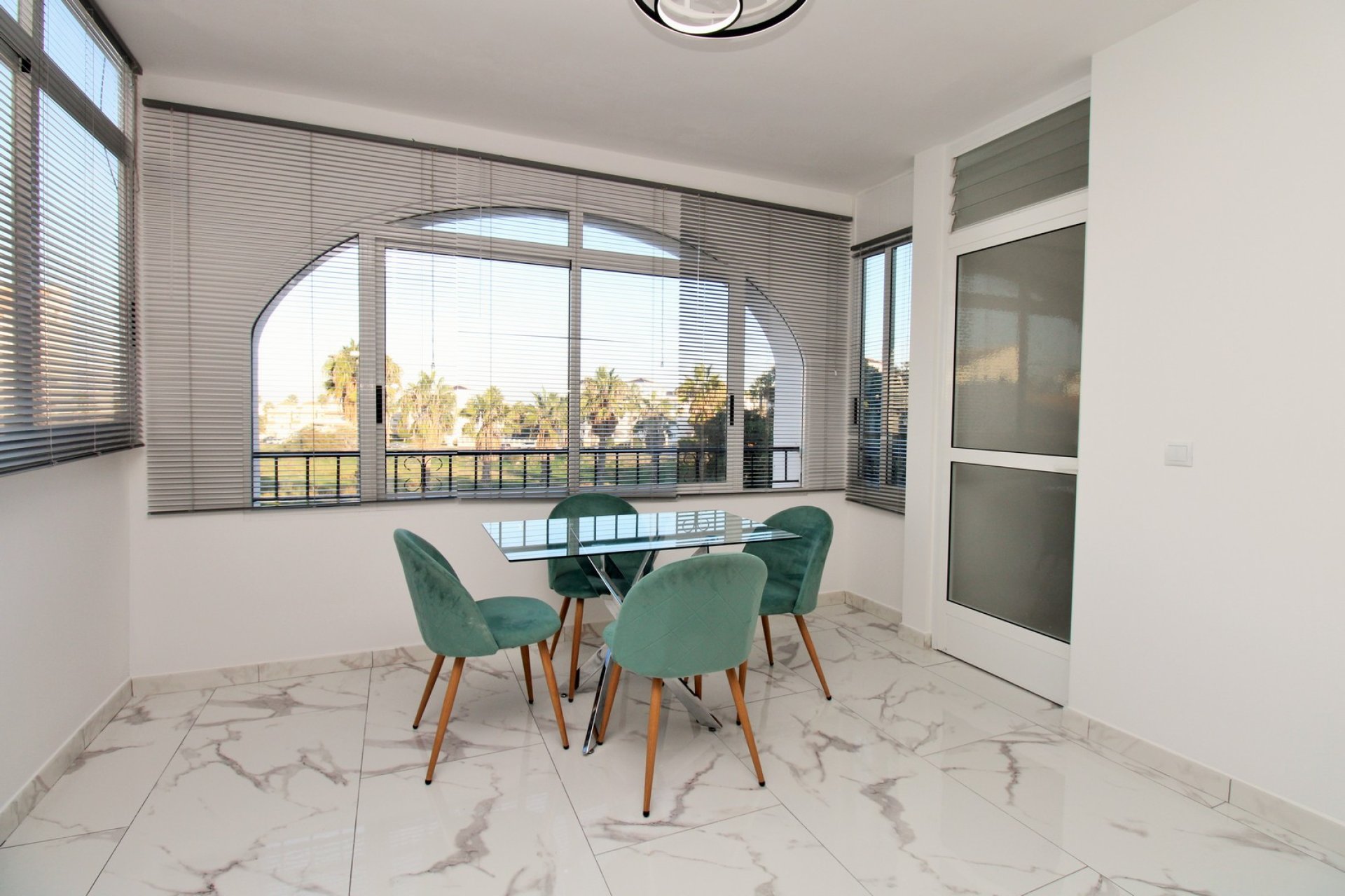 Reventa - Apartment -
Villamartin - Villamartín