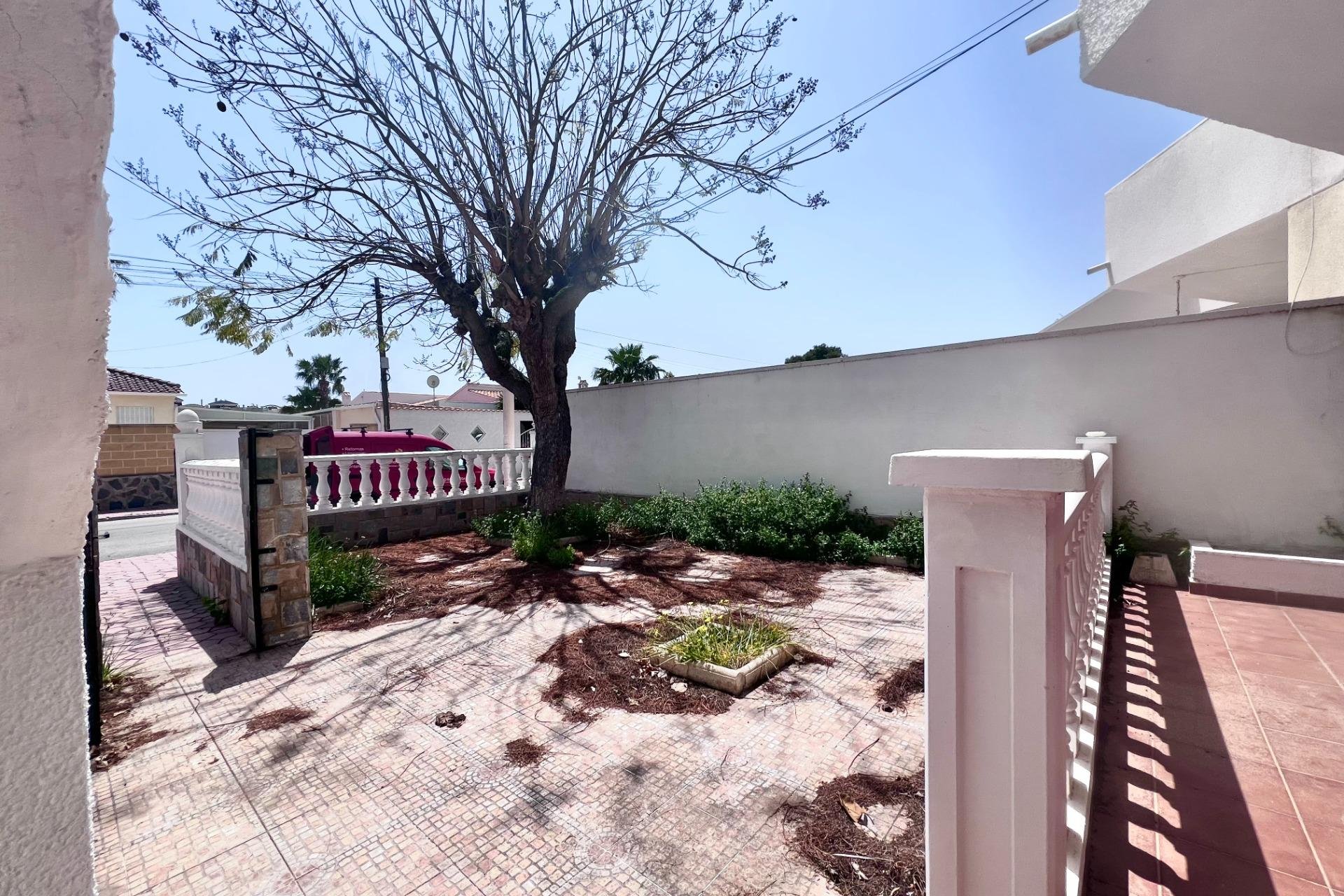 Reventa - Bungalow -
Orihuela Costa - La Regia