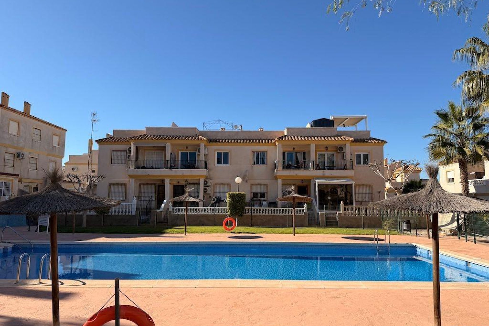 Reventa - Bungalow -
Orihuela Costa - Las Filipinas