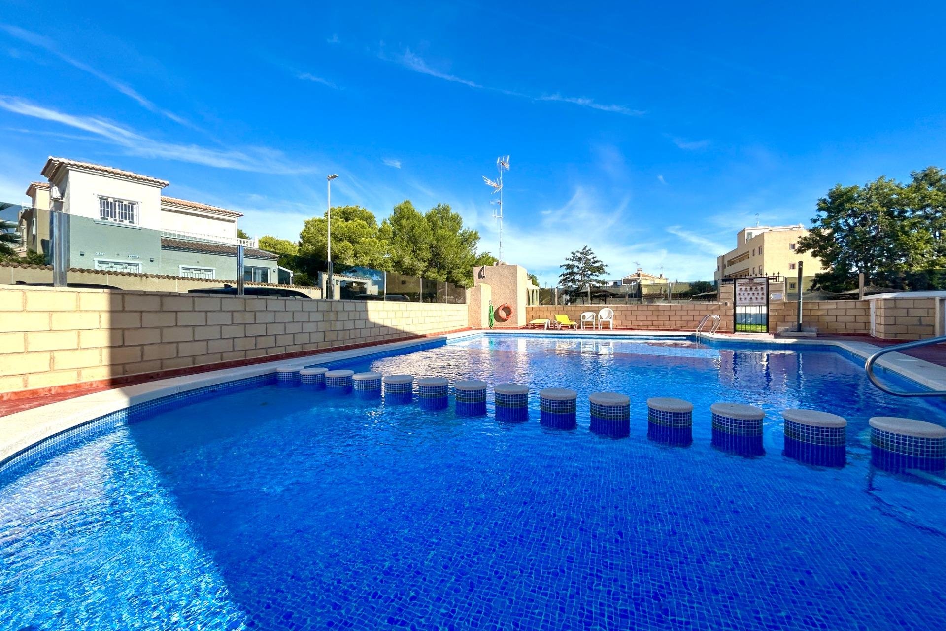 Reventa - Bungalow -
Orihuela Costa - Lomas de Don Juan