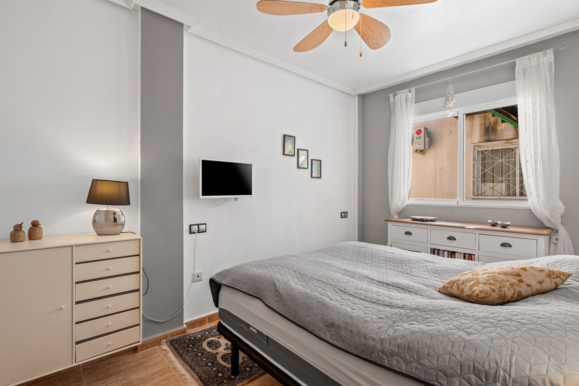 Reventa - Bungalow -
Orihuela Costa - Playa Flamenca