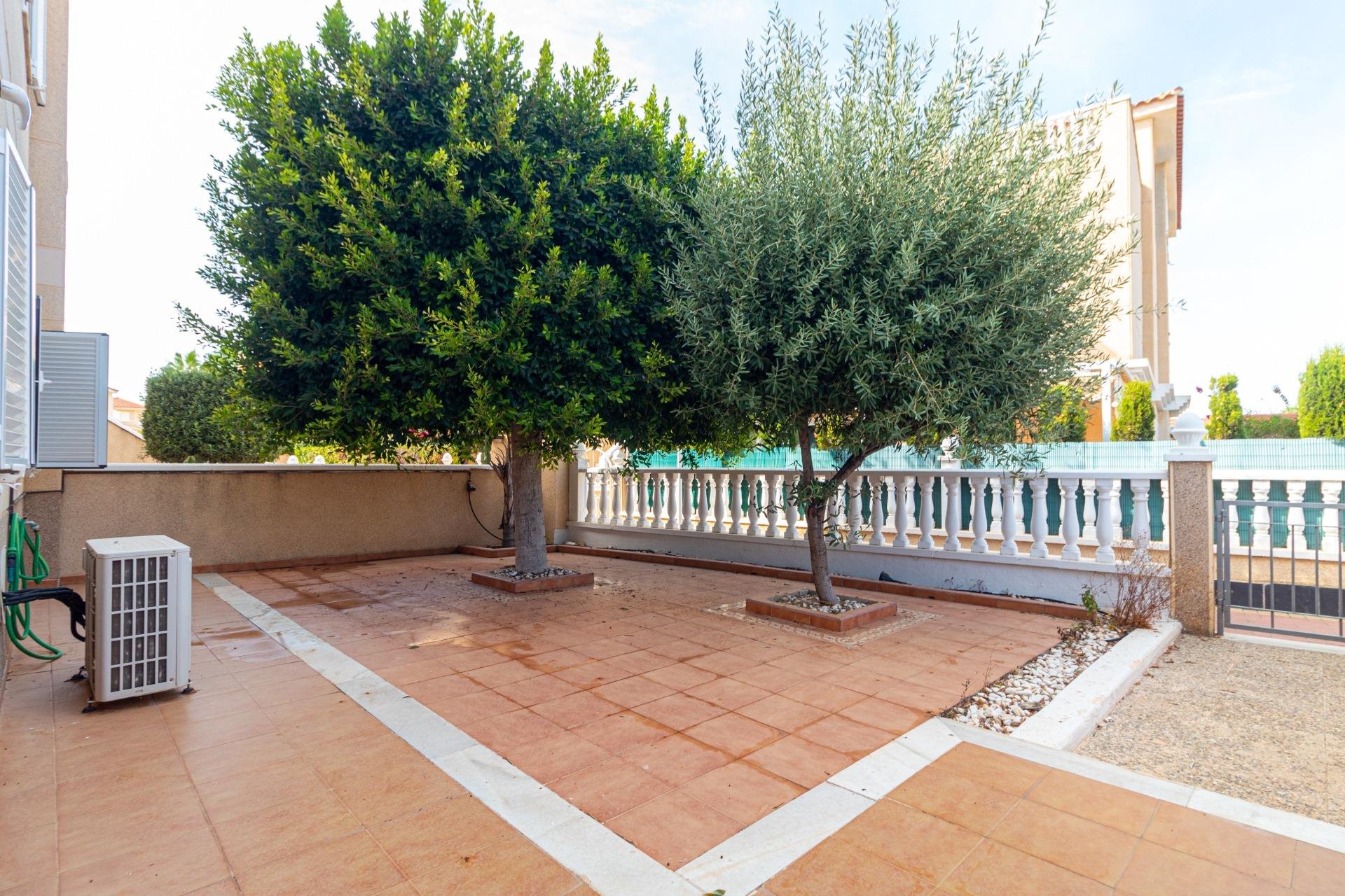 Reventa - Bungalow -
Orihuela Costa - Punta Prima