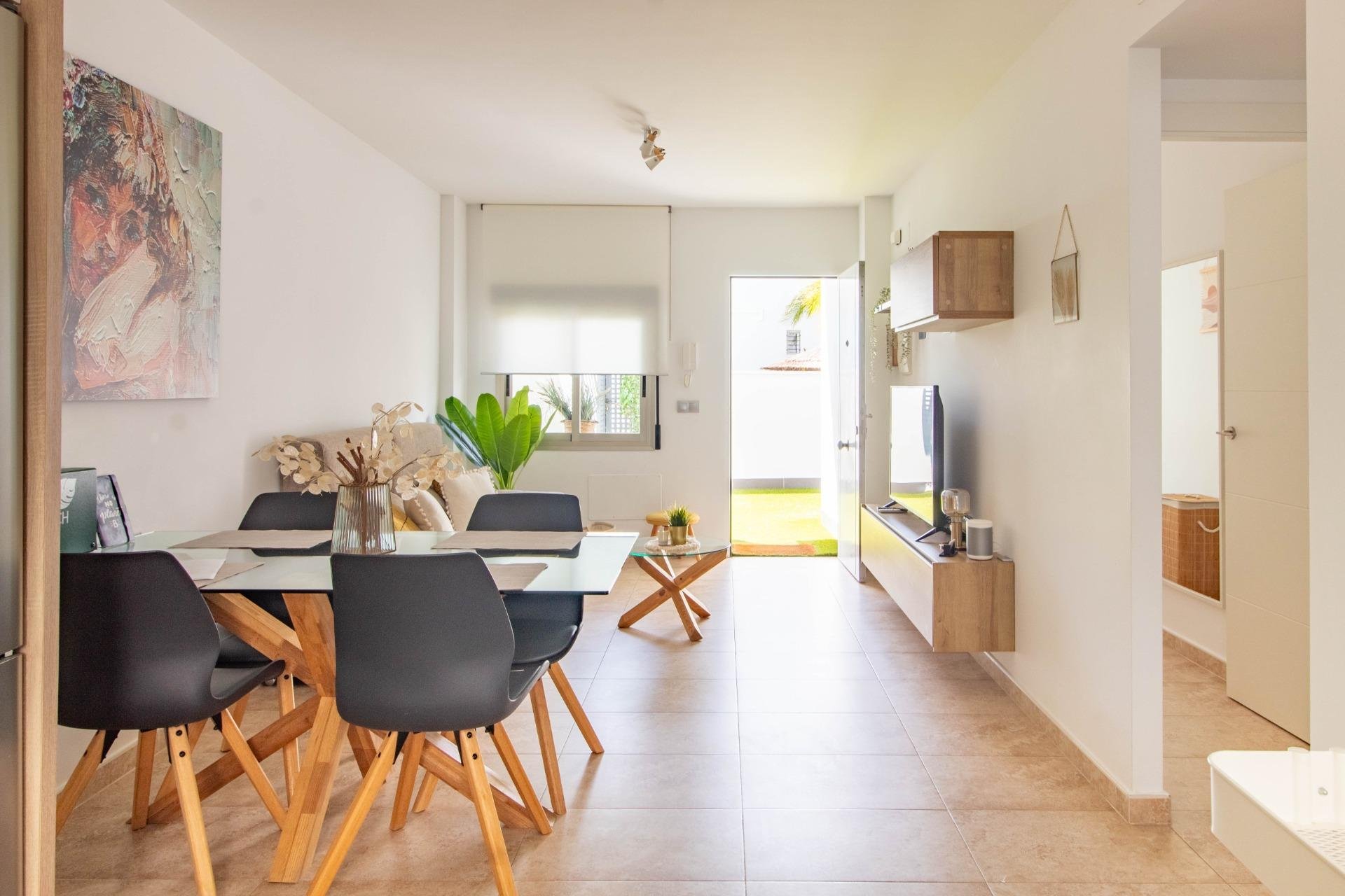 Reventa - Bungalow -
Pilar de la Horadada - Torre de la Horadada