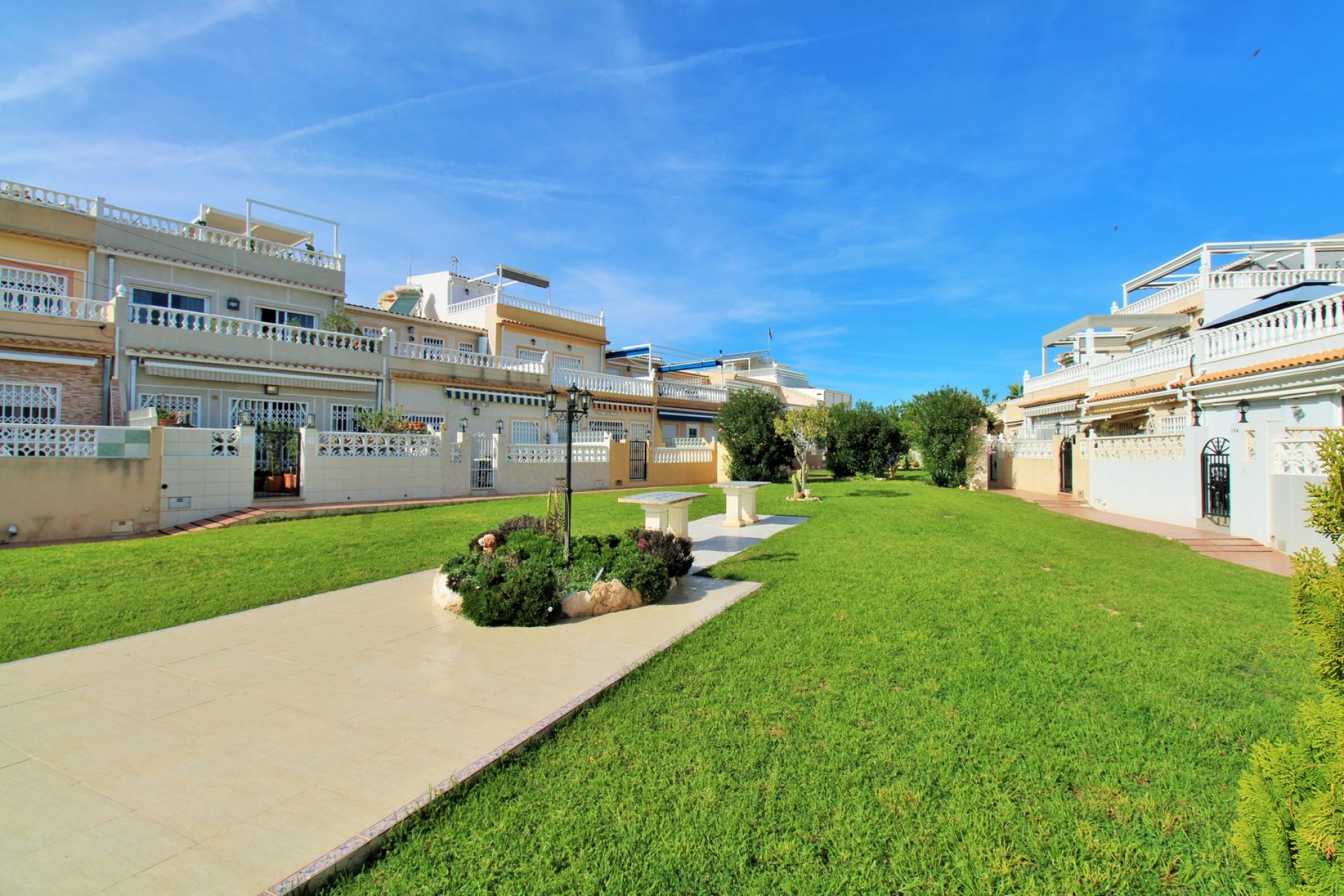 Reventa - Bungalow -
Playa Flamenca