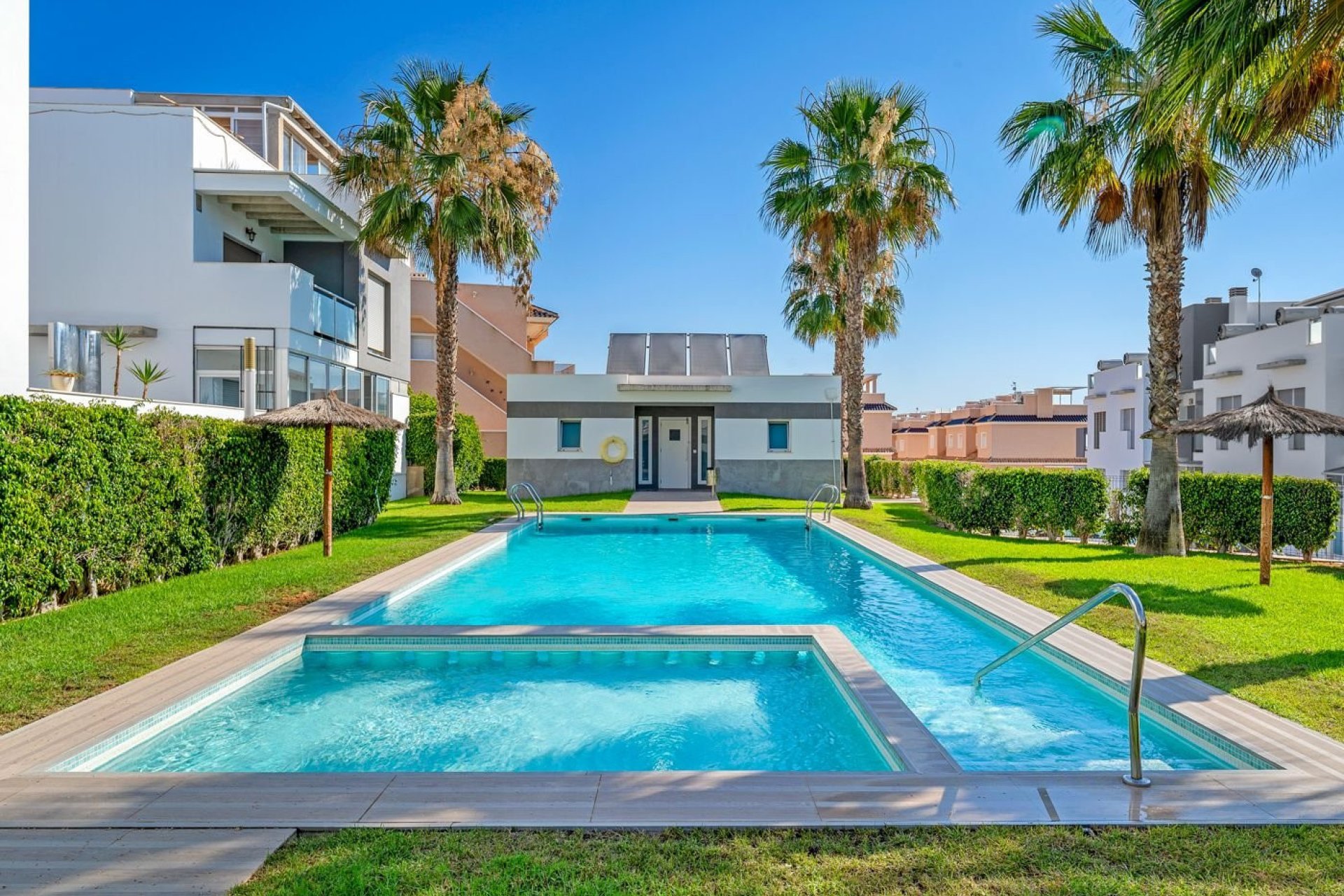 Reventa - Bungalow -
Punta Prima