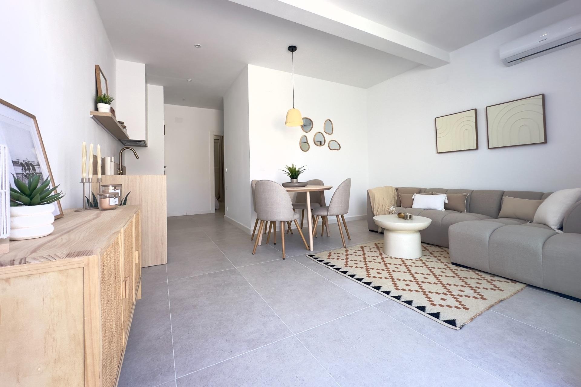 Reventa - Bungalow -
Torrevieja - La Siesta - El Salado - Torreta