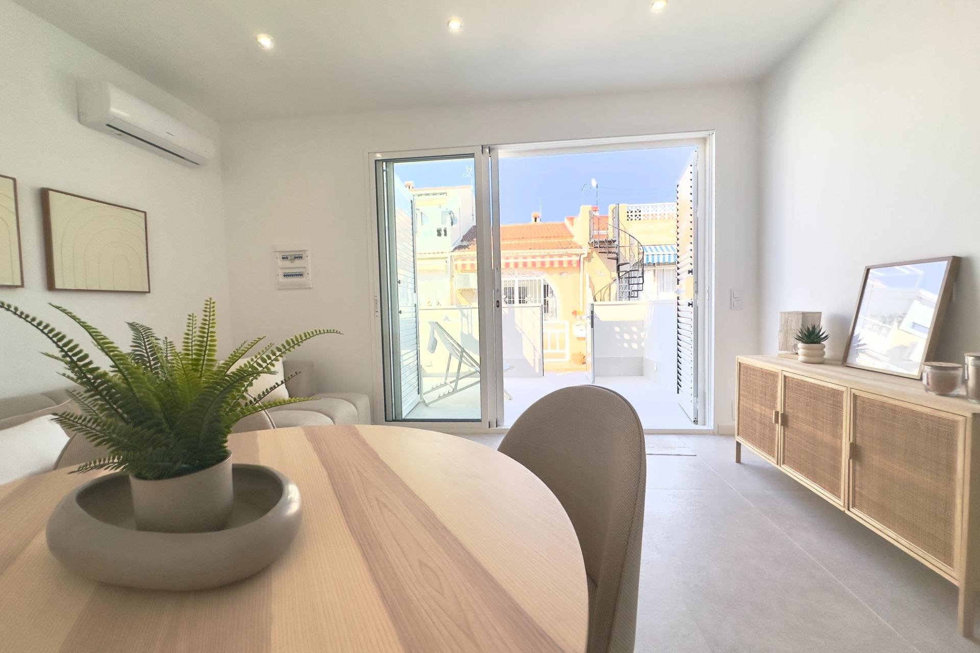 Reventa - Bungalow -
Torrevieja - La Siesta - El Salado - Torreta