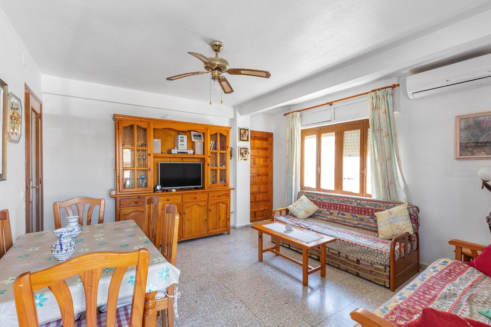 Reventa - Bungalow -
Torrevieja - Los Europeos