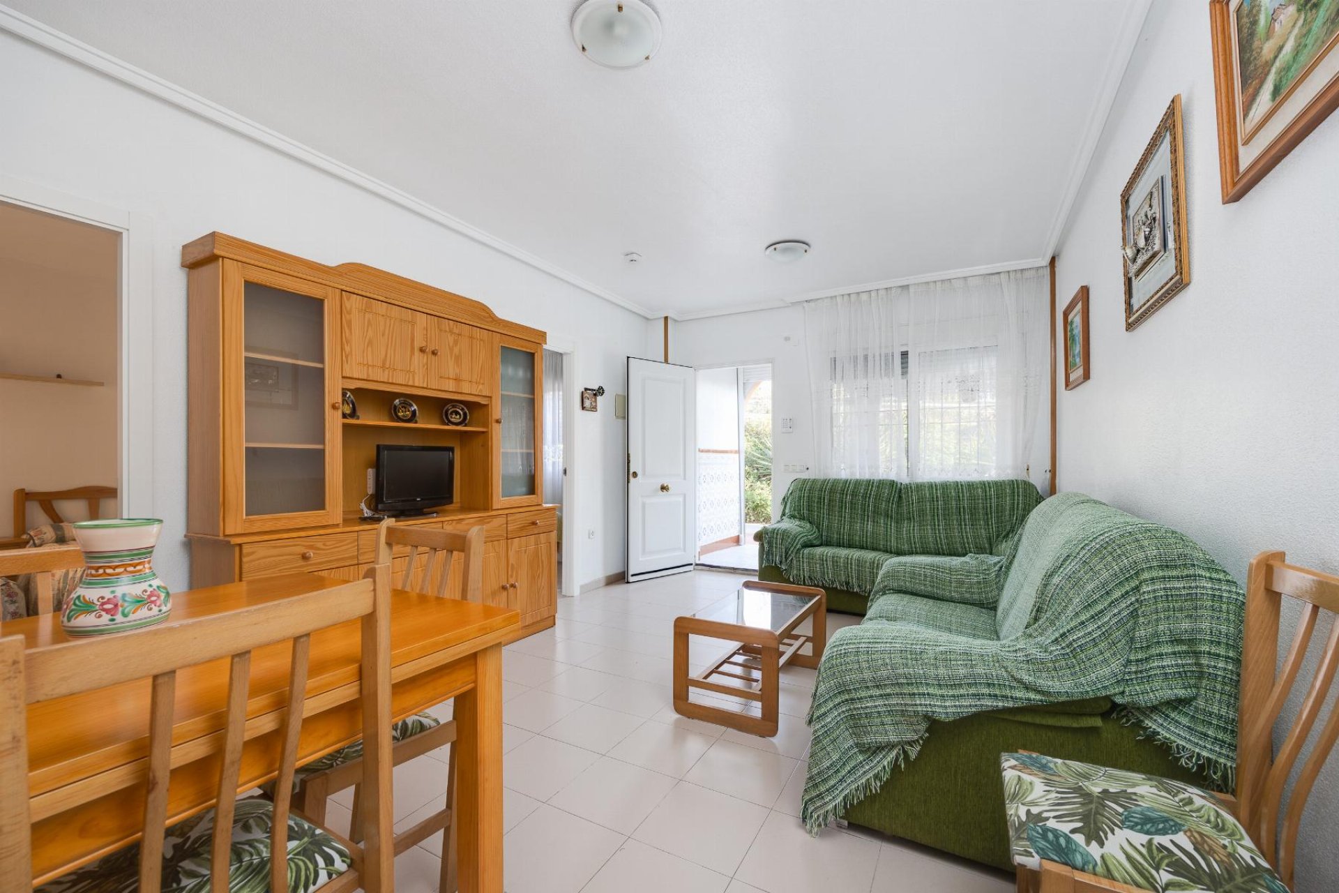 Reventa - Bungalow -
Torrevieja - Playa de los Naufragos