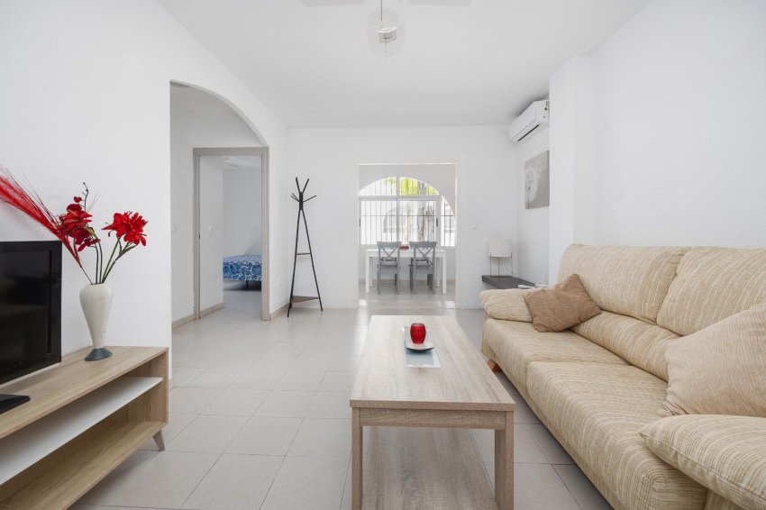 Reventa - Bungalow -
Torrevieja - Playa de los Naufragos