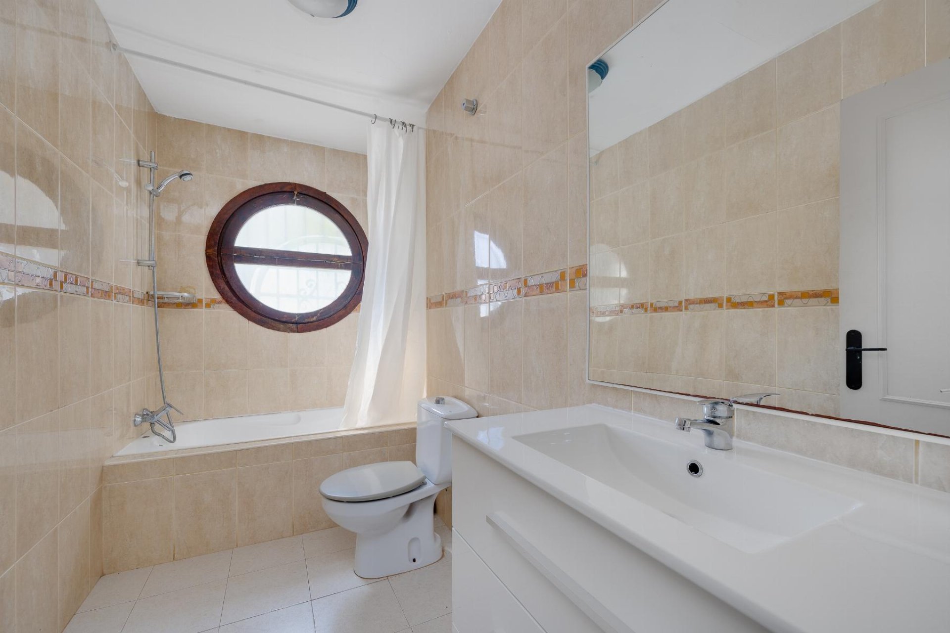 Reventa - Bungalow -
Torrevieja - Playa de los Naufragos