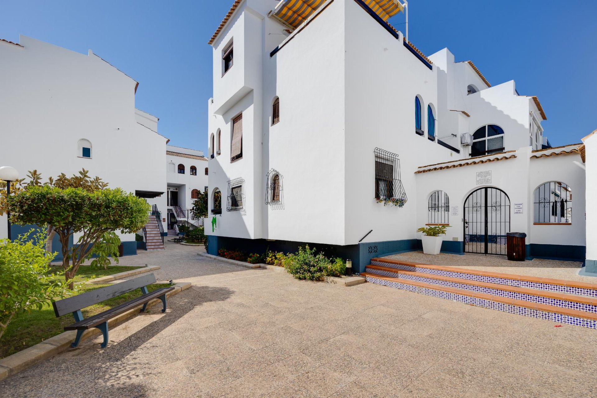 Reventa - Bungalow -
Torrevieja - Playa de los Naufragos