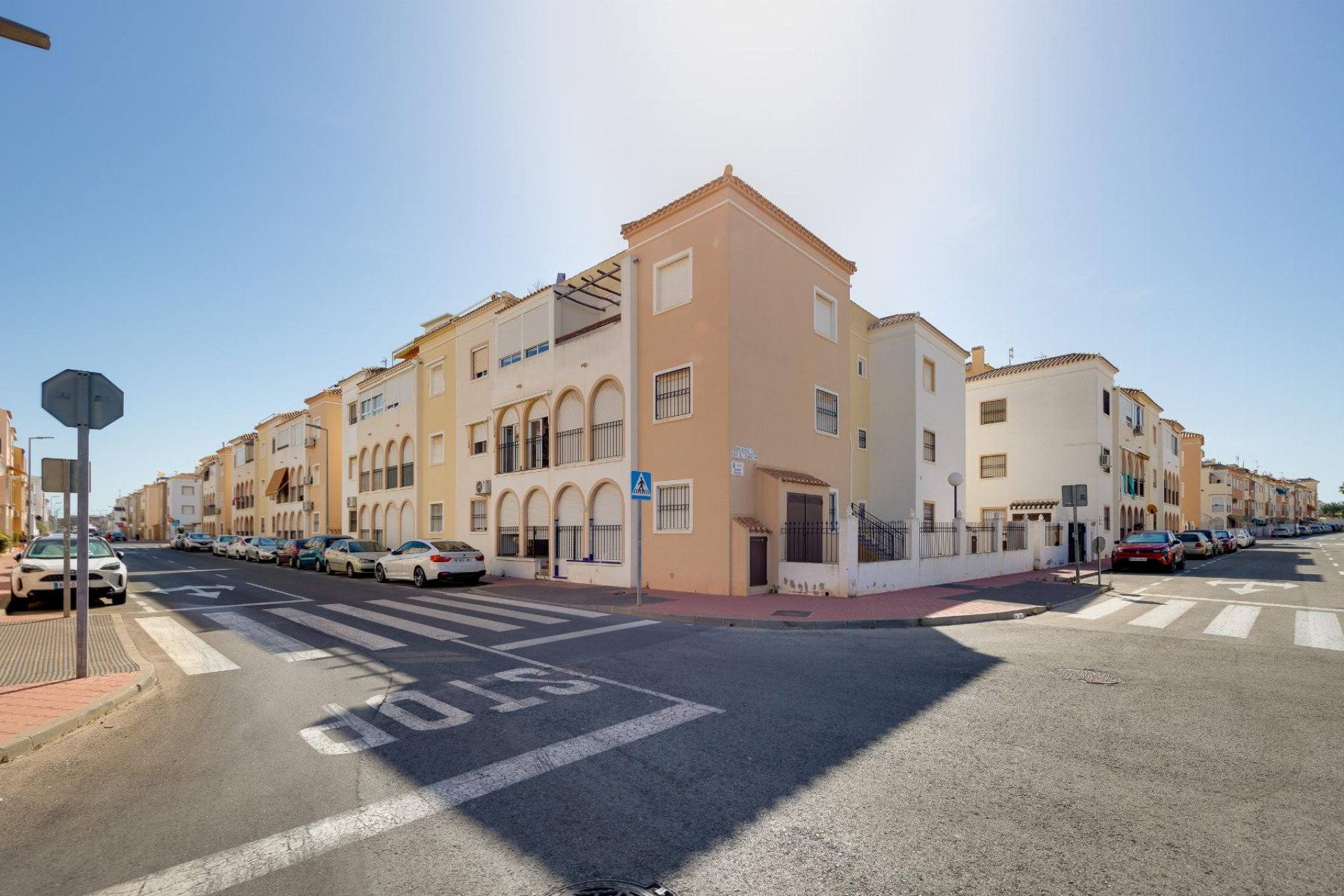 Reventa - Bungalow -
Torrevieja - Playa de los Naufragos
