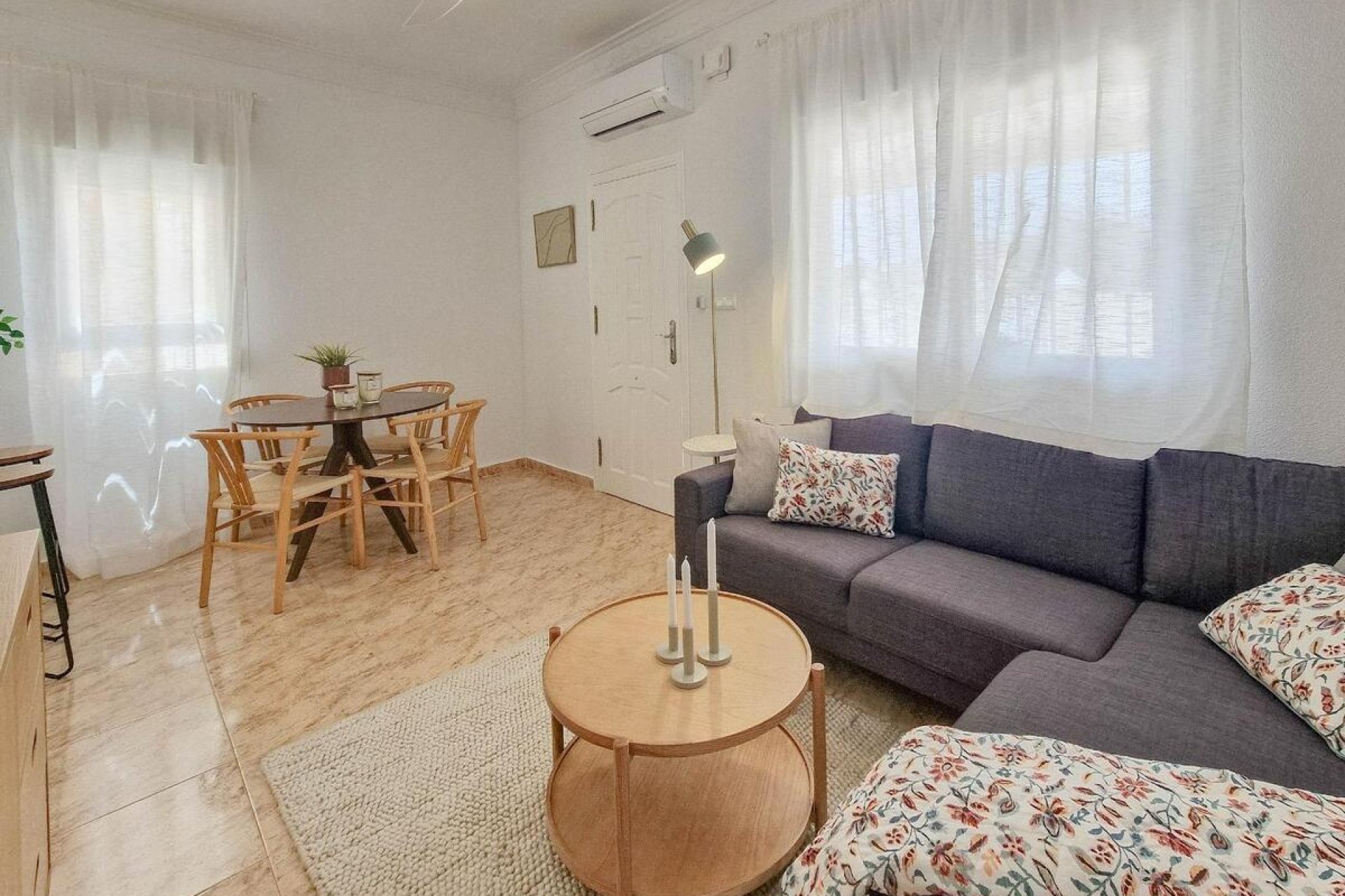 Reventa - Bungalow -
Torrevieja