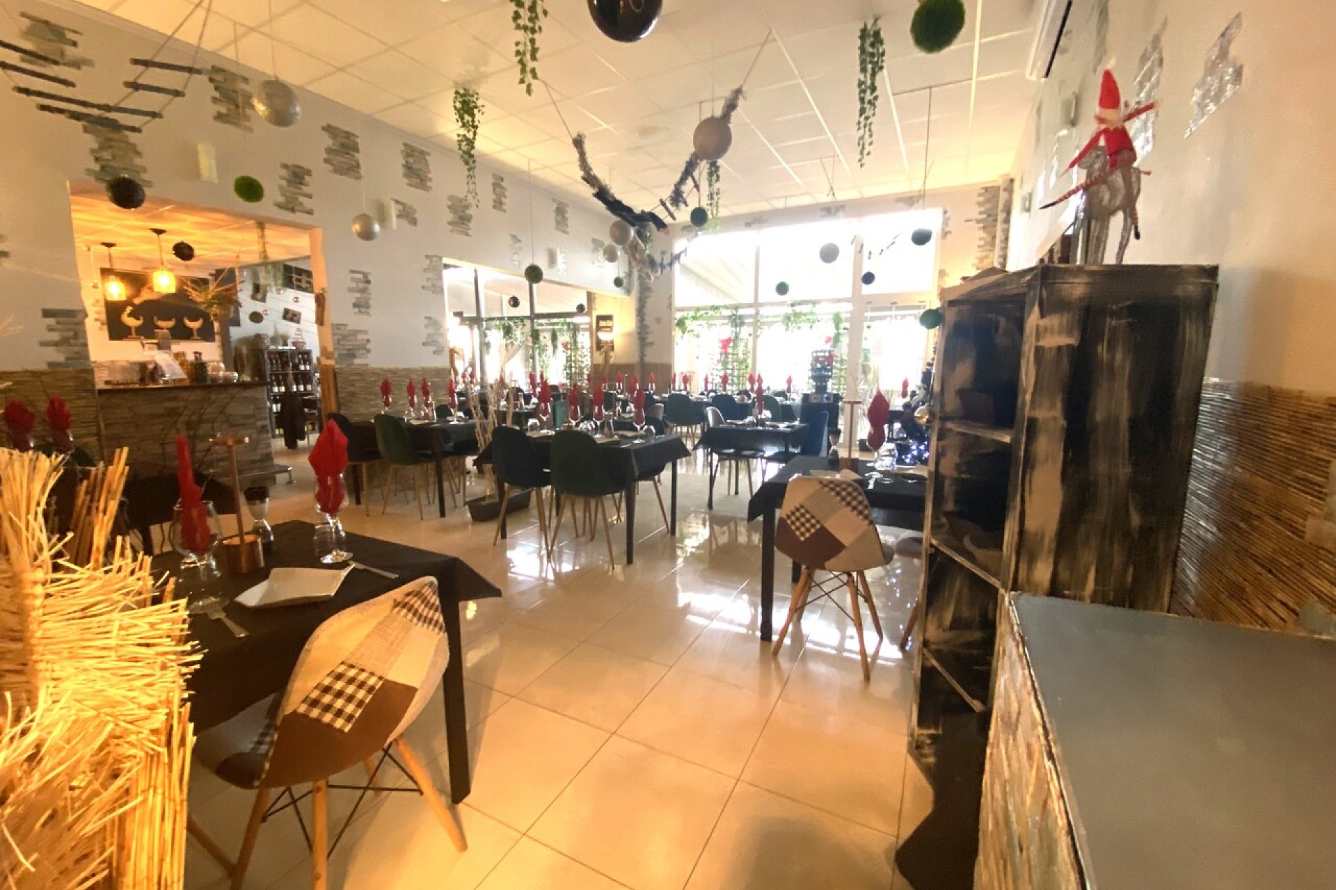 Reventa - Commercial Unit -
Algorfa - Inland