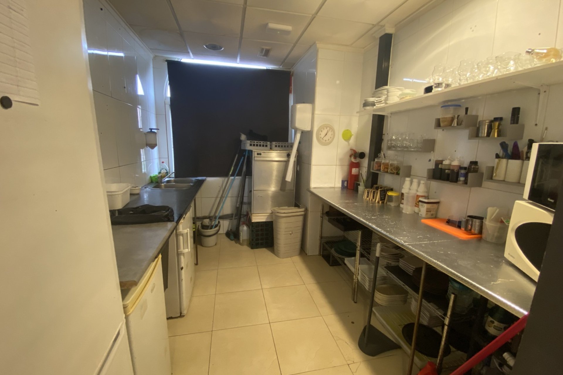 Reventa - Commercial Unit -
Algorfa