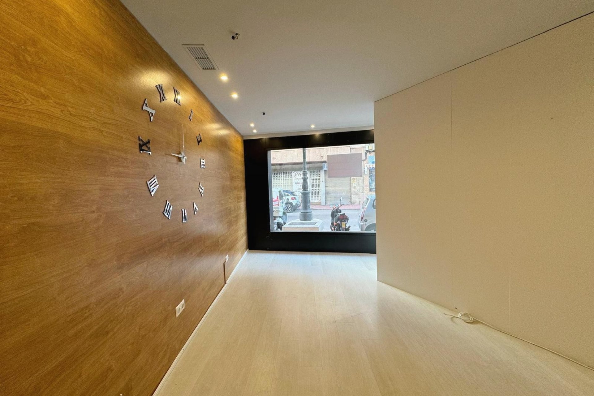 Reventa - Commercial Unit -
Guardamar del Segura - Guardamar del Seguras*