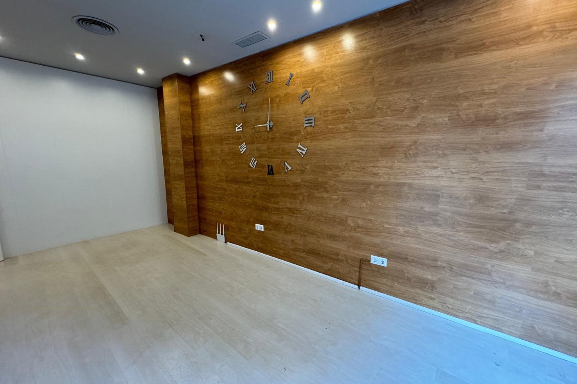 Reventa - Commercial Unit -
Guardamar del Segura - Guardamar del Seguras*