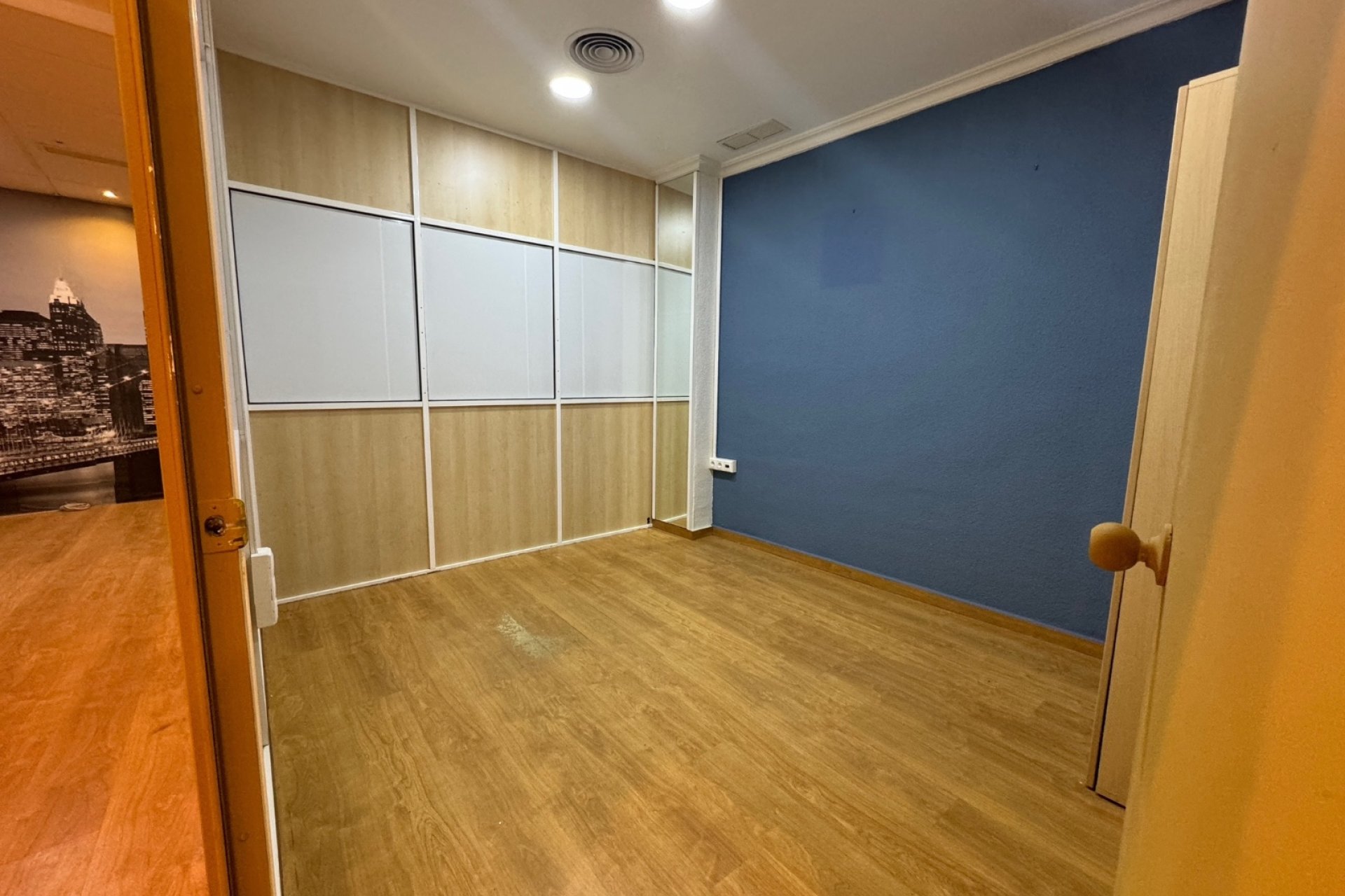 Reventa - Commercial Unit -
Guardamar del Segura