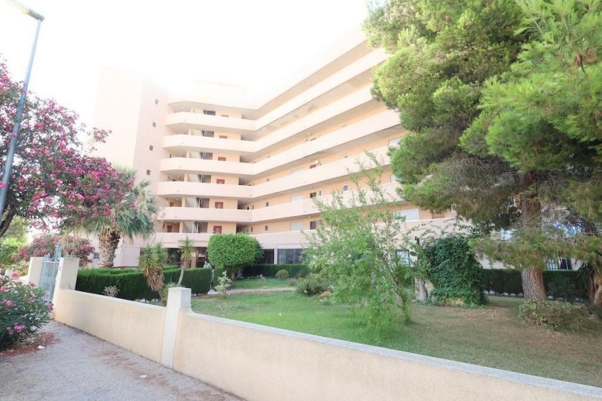Reventa - Commercial Unit -
Orihuela Costa - La Zenia