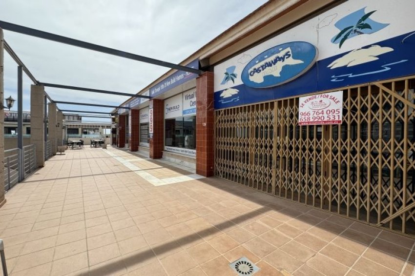 Reventa - Commercial Unit -
Orihuela Costa