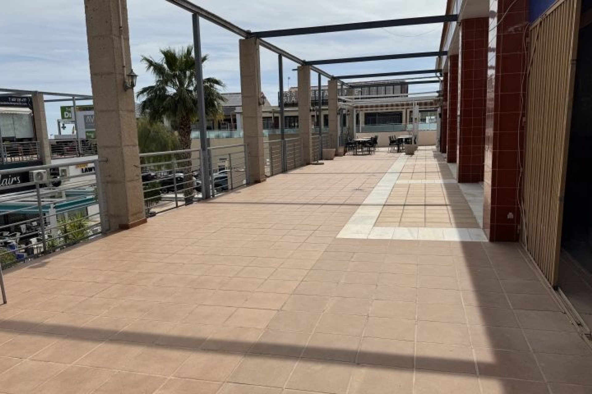 Reventa - Commercial Unit -
Orihuela Costa