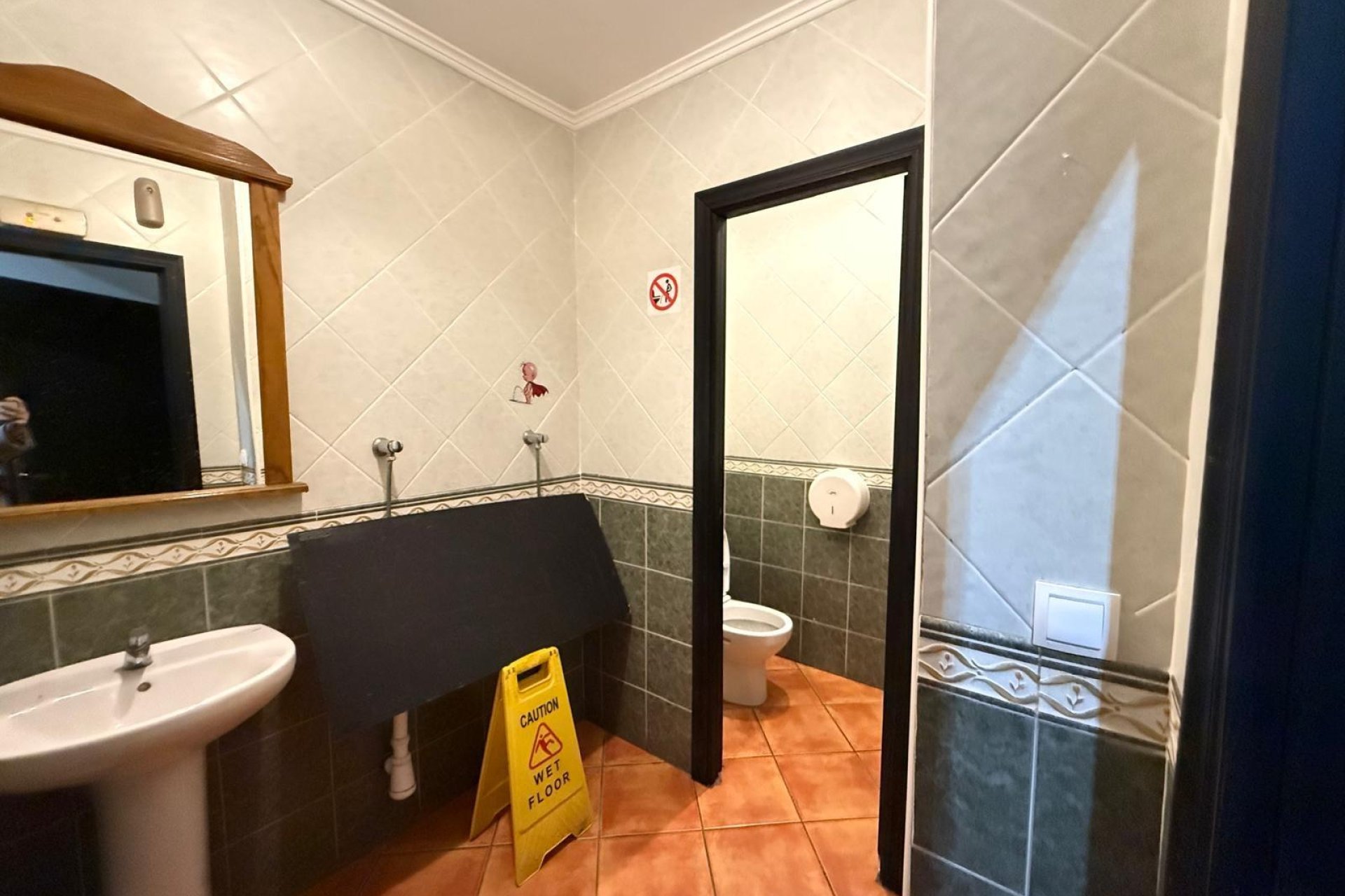 Reventa - Commercial Unit -
Torrevieja - Estacion de autobuses