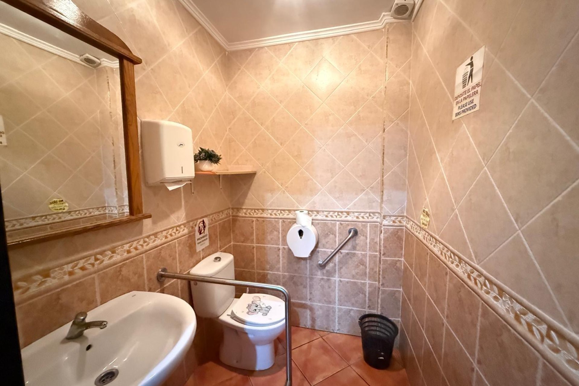 Reventa - Commercial Unit -
Torrevieja - Estacion de autobuses