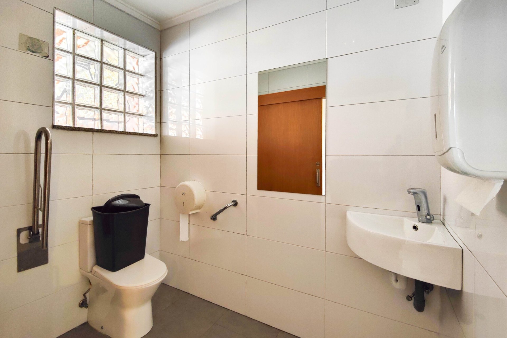 Reventa - Commercial Unit -
Torrevieja - La Siesta - El Salado - Torreta