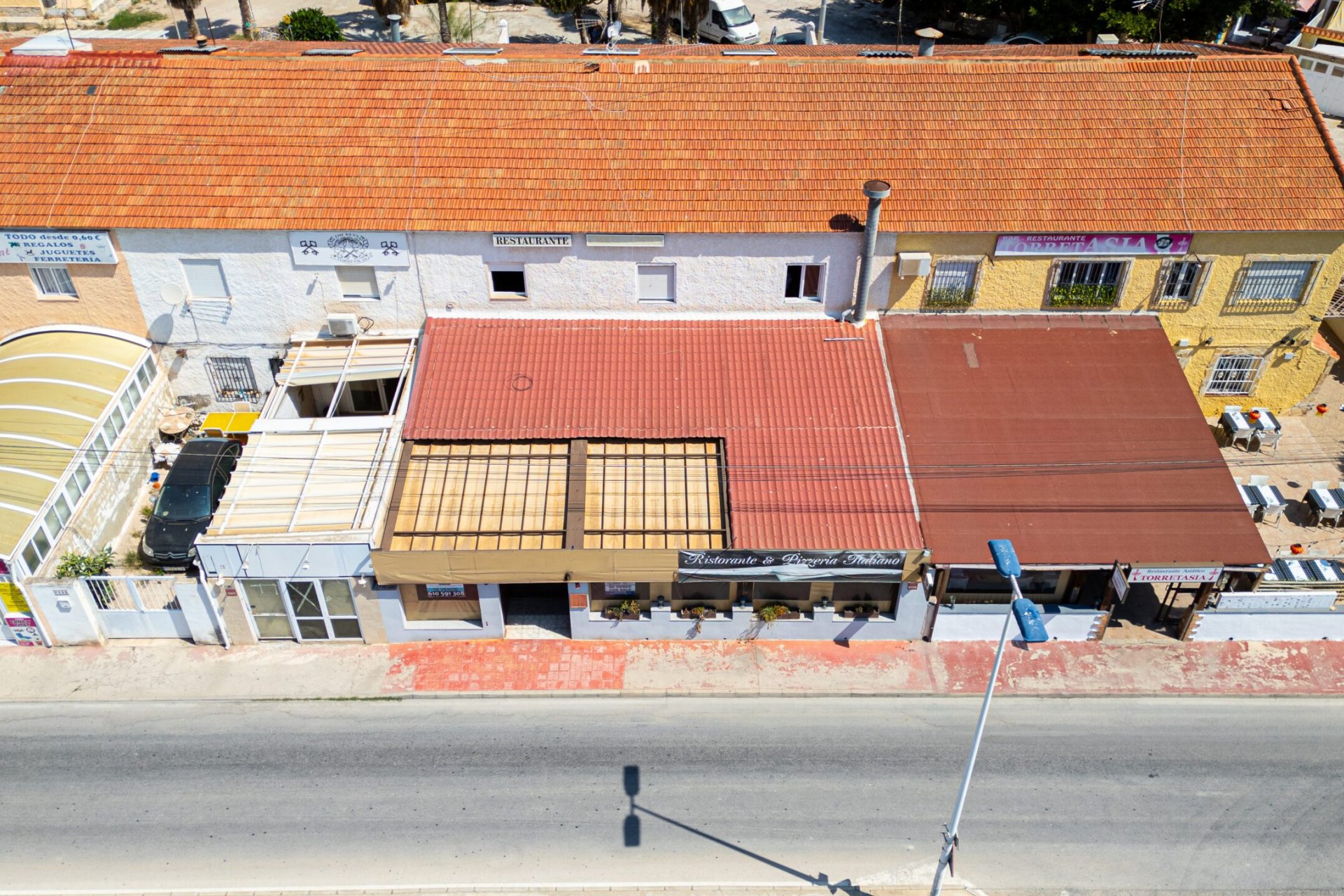 Reventa - Commercial Unit -
Torrevieja - La Siesta - El Salado - Torreta