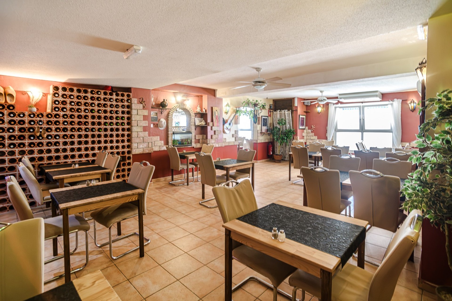 Reventa - Commercial Unit -
Torrevieja - La Veleta